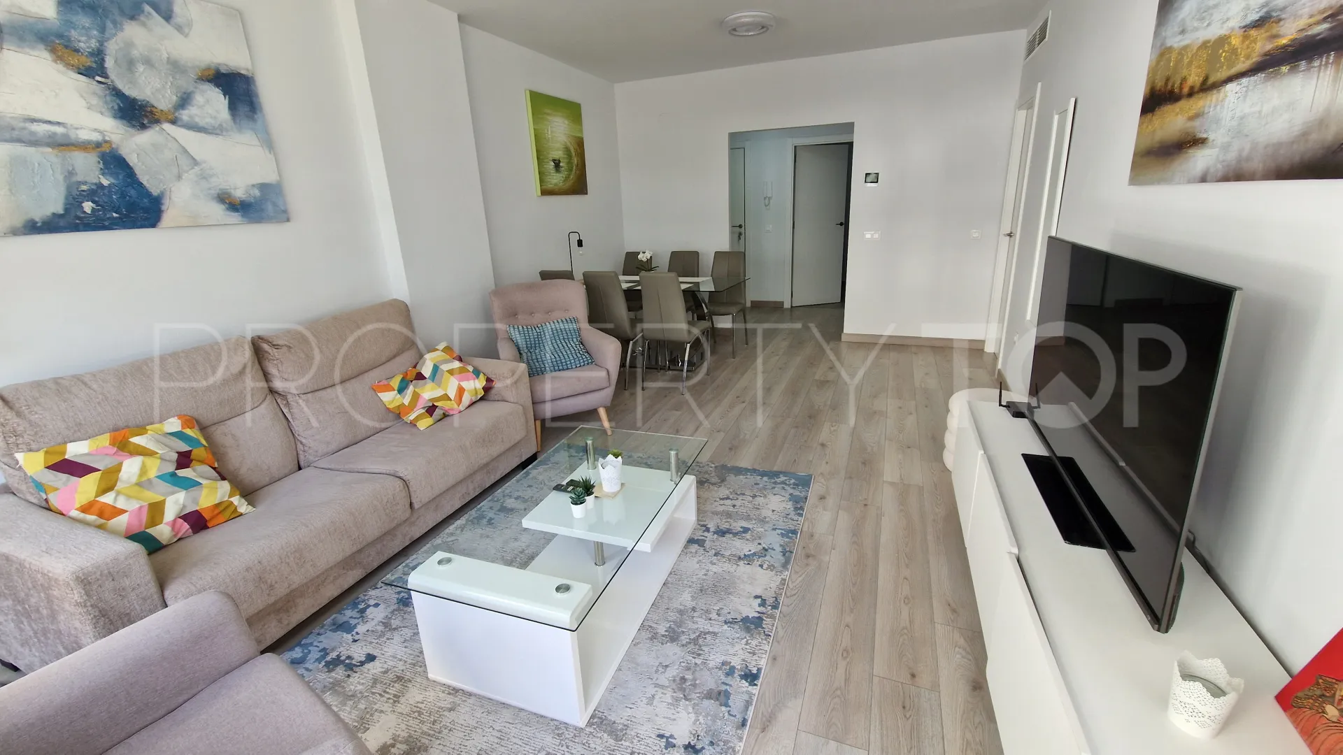 Buy Avda de Andalucia - Sierra de Estepona 2 bedrooms apartment
