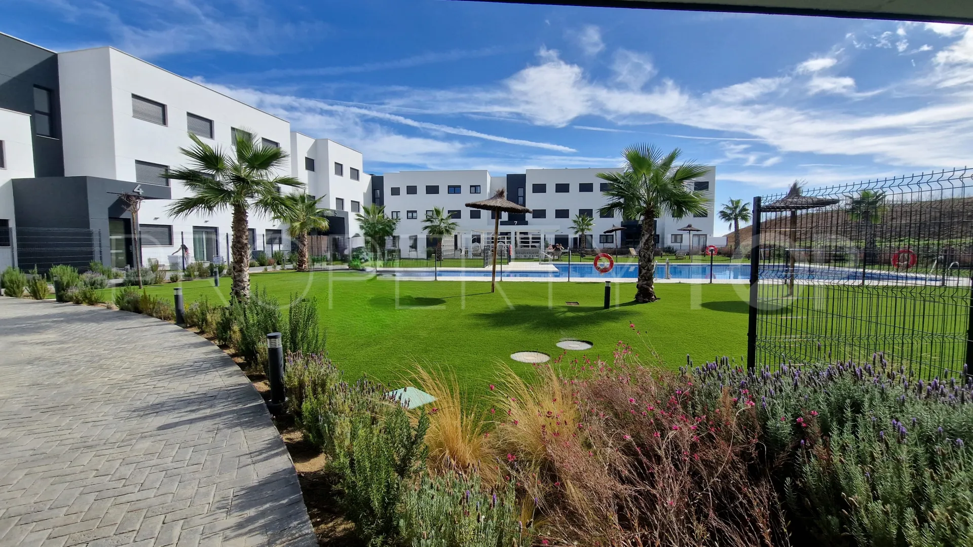 Don Pedro, apartamento en venta con 3 dormitorios