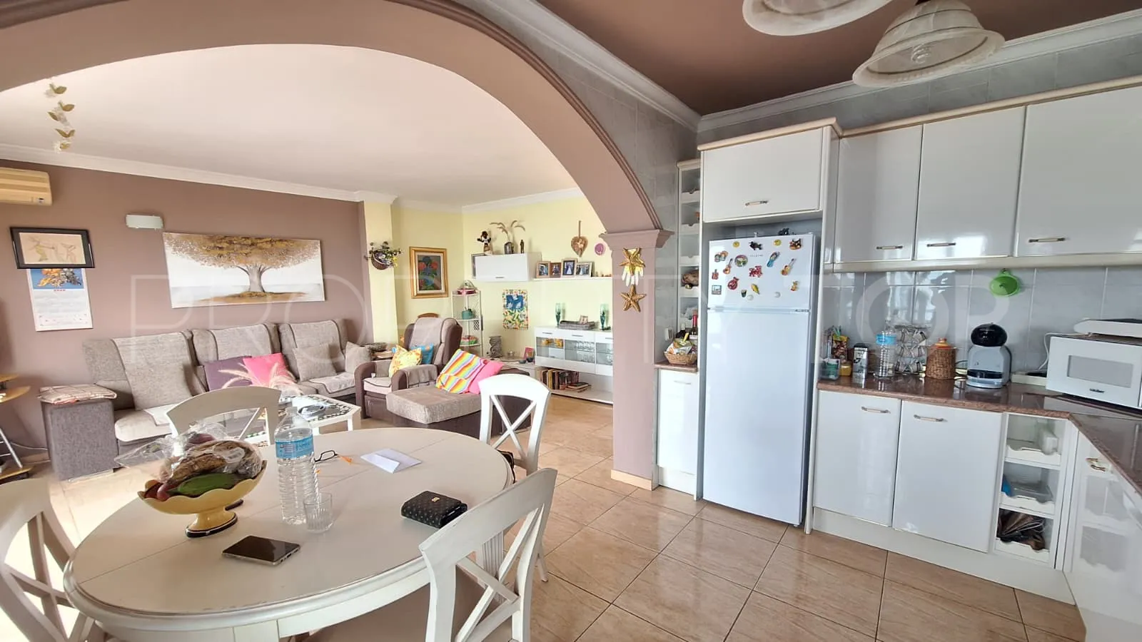 Apartamento de 3 dormitorios en venta en Estepona Oeste