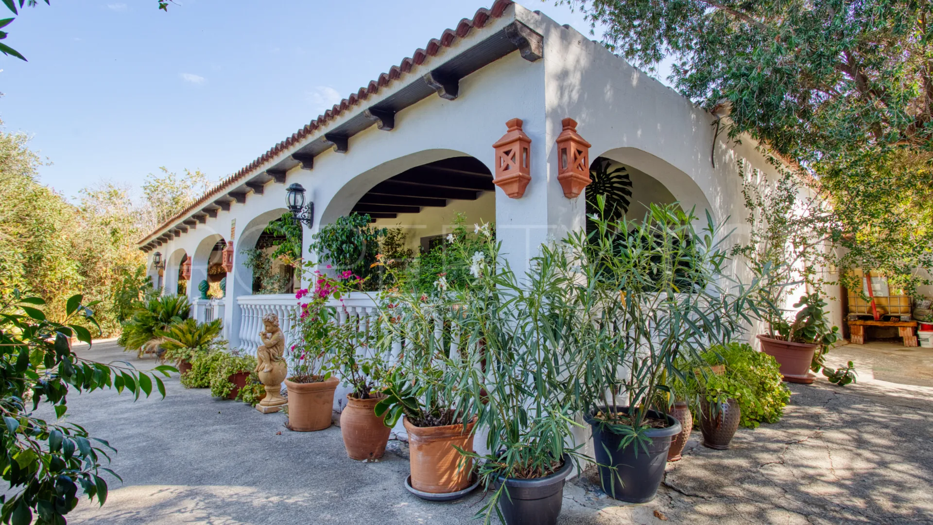 Finca en venta de 3 dormitorios en San Martin del Tesorillo