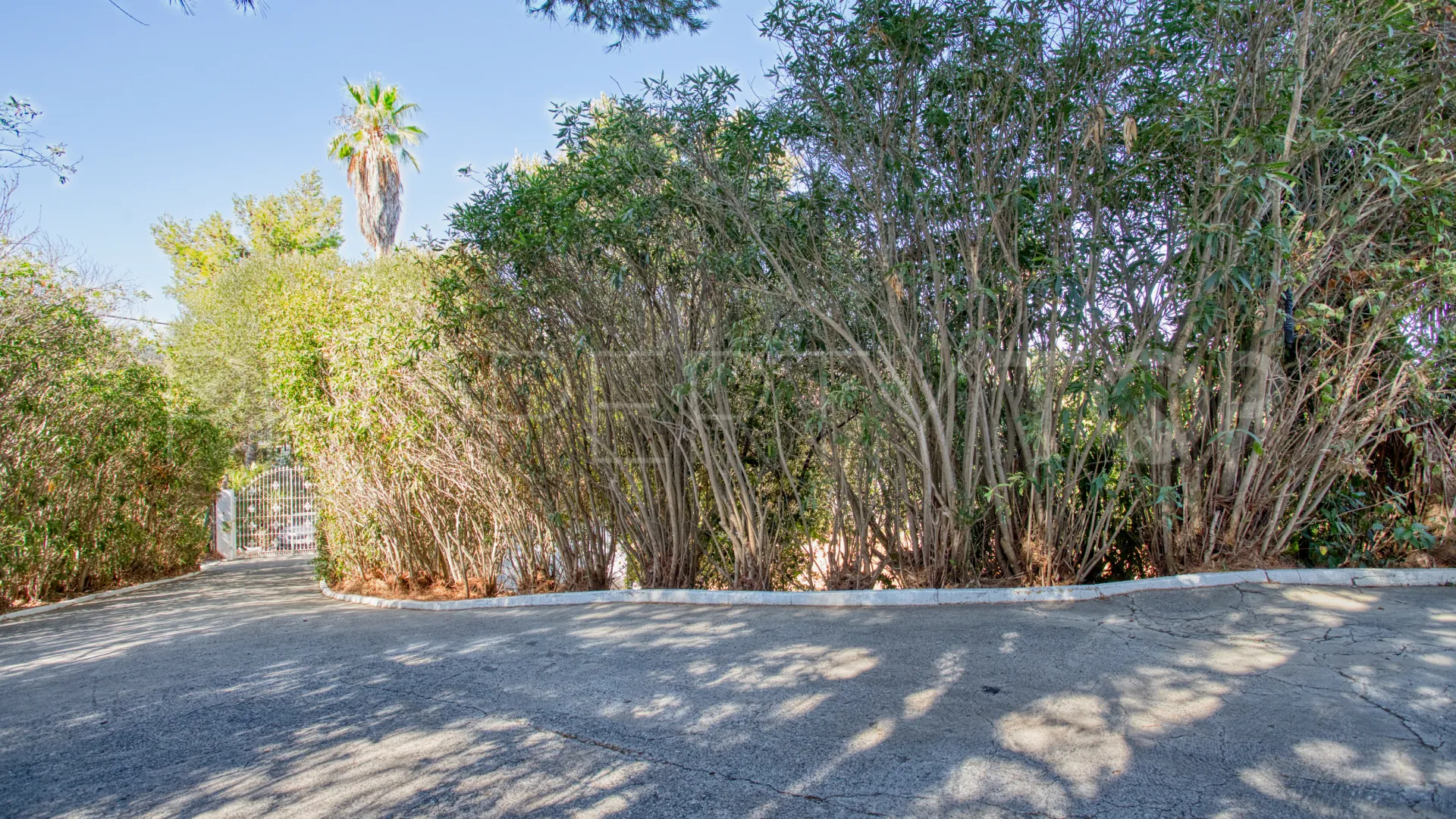 Finca en venta de 3 dormitorios en San Martin del Tesorillo