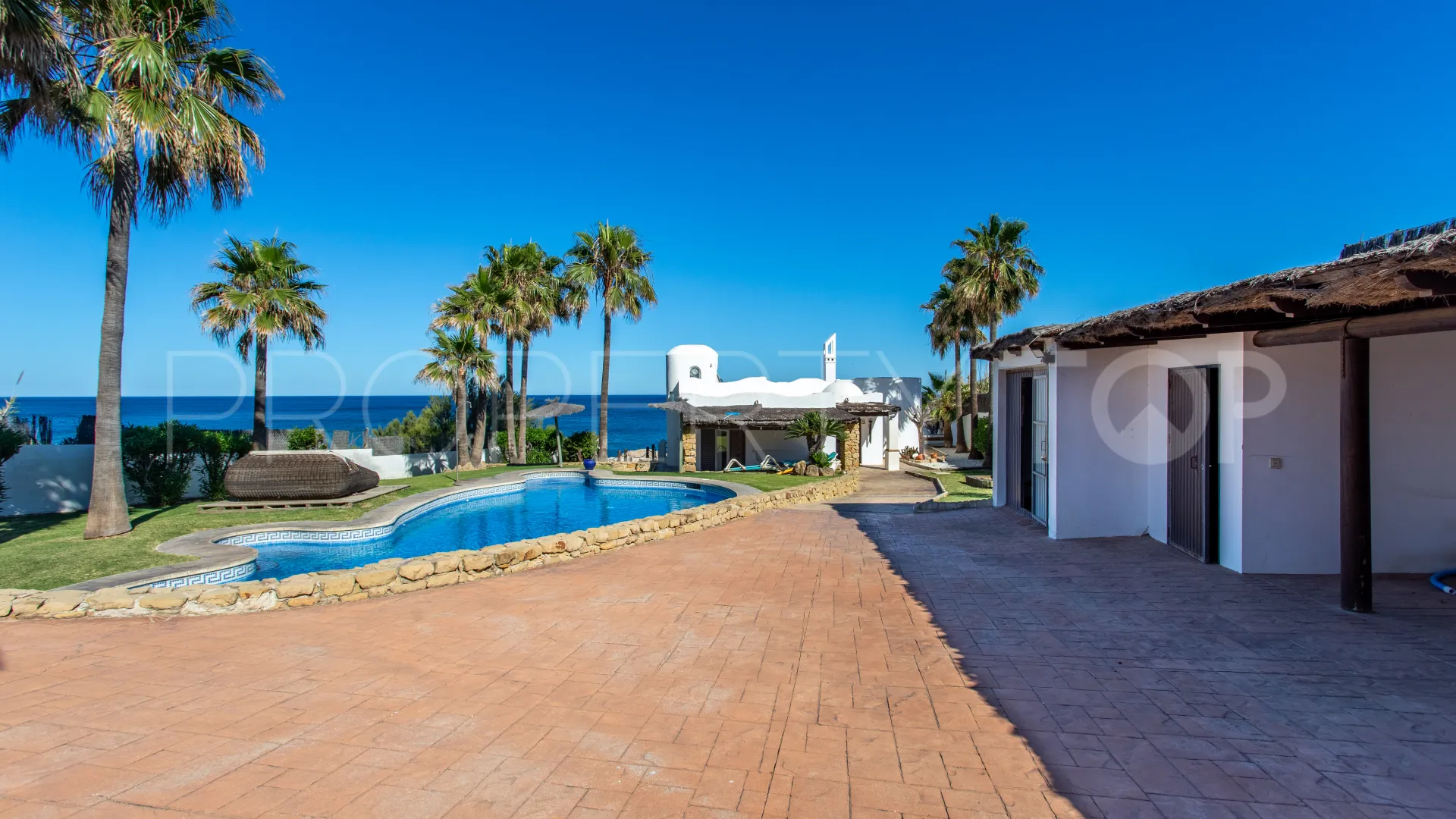 Villa in Chullera for sale