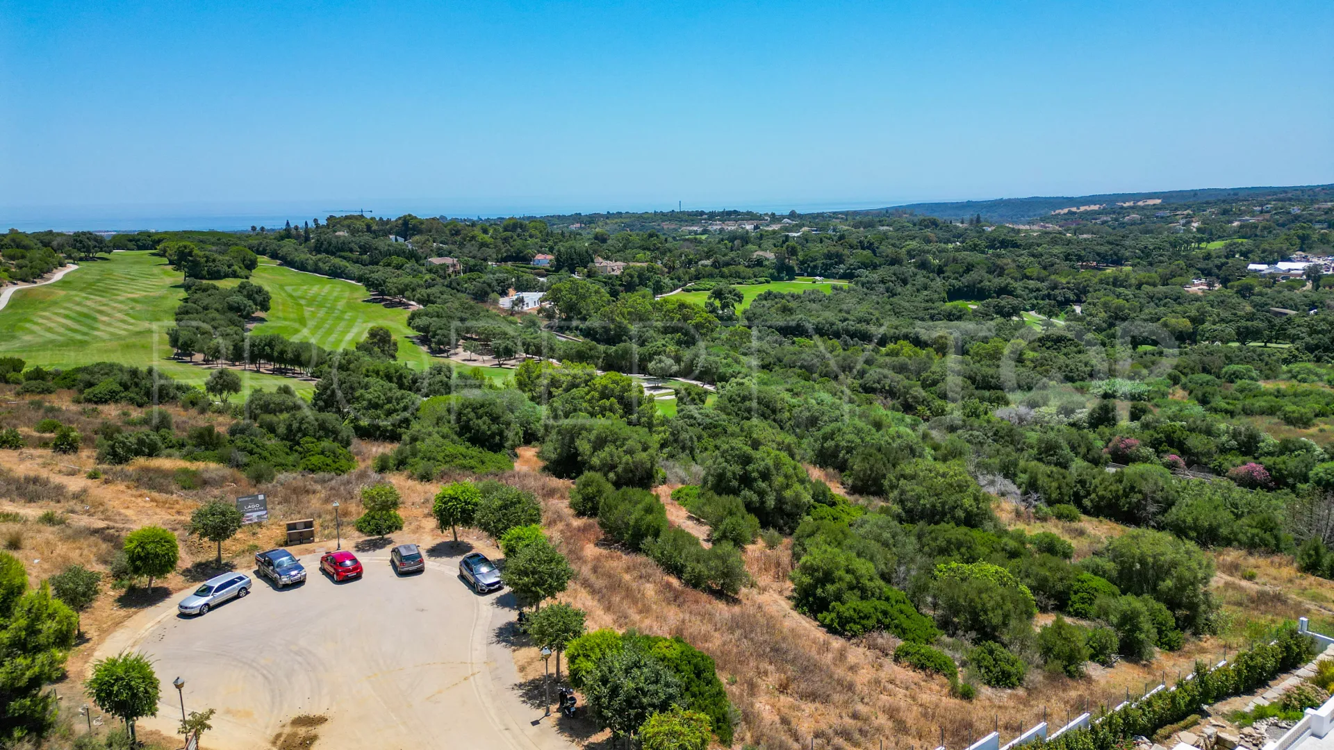 For sale plot in Zona L