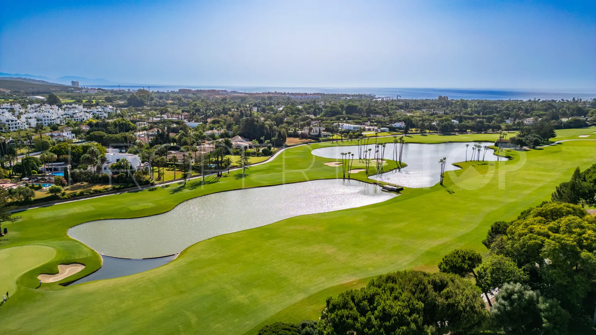 For sale plot in Zona L