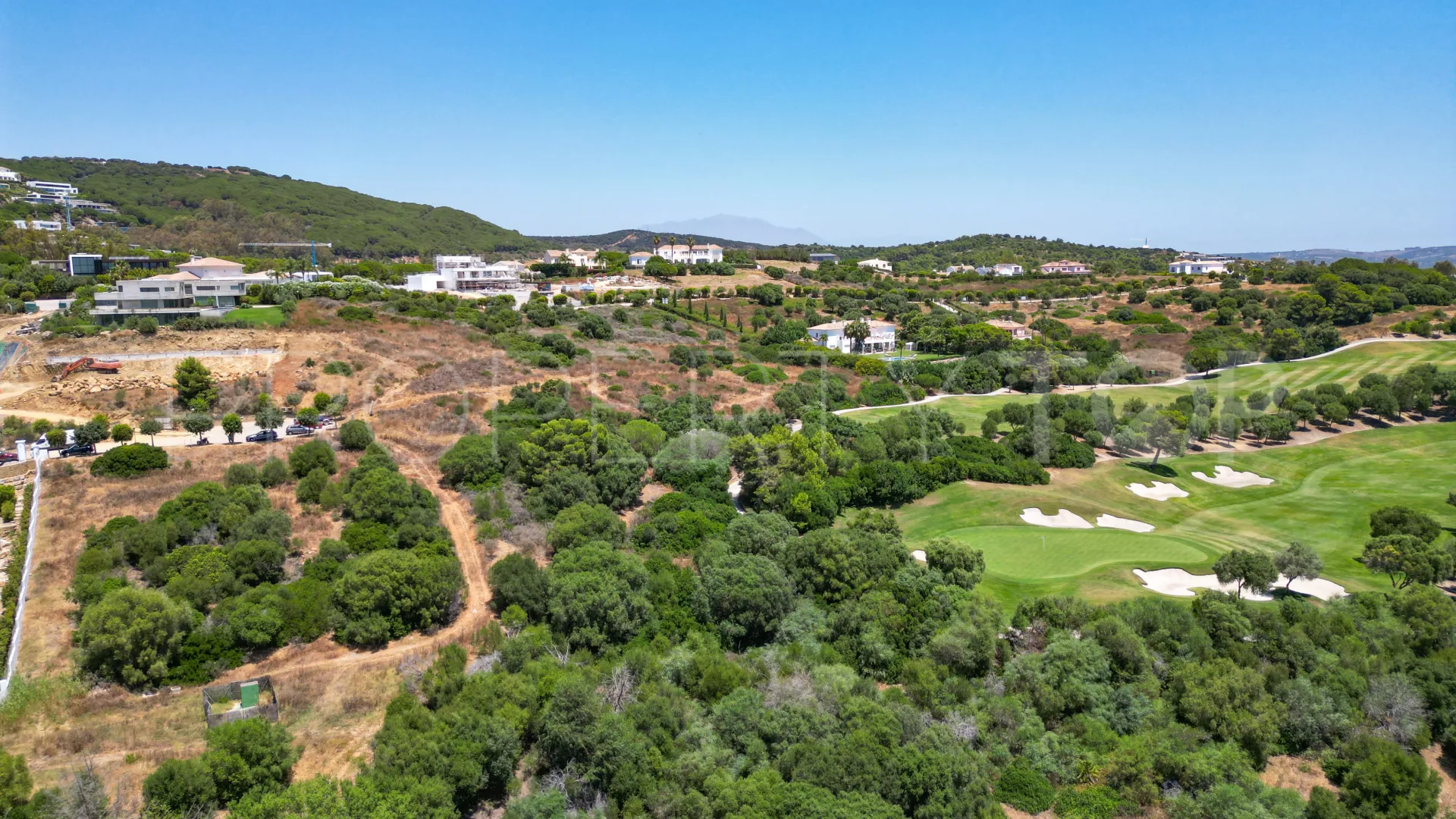 For sale plot in Zona L