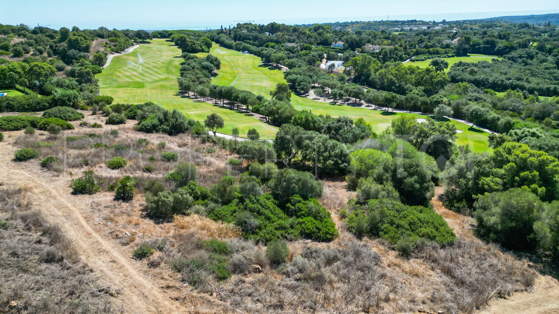 Zona L, parcela a la venta
