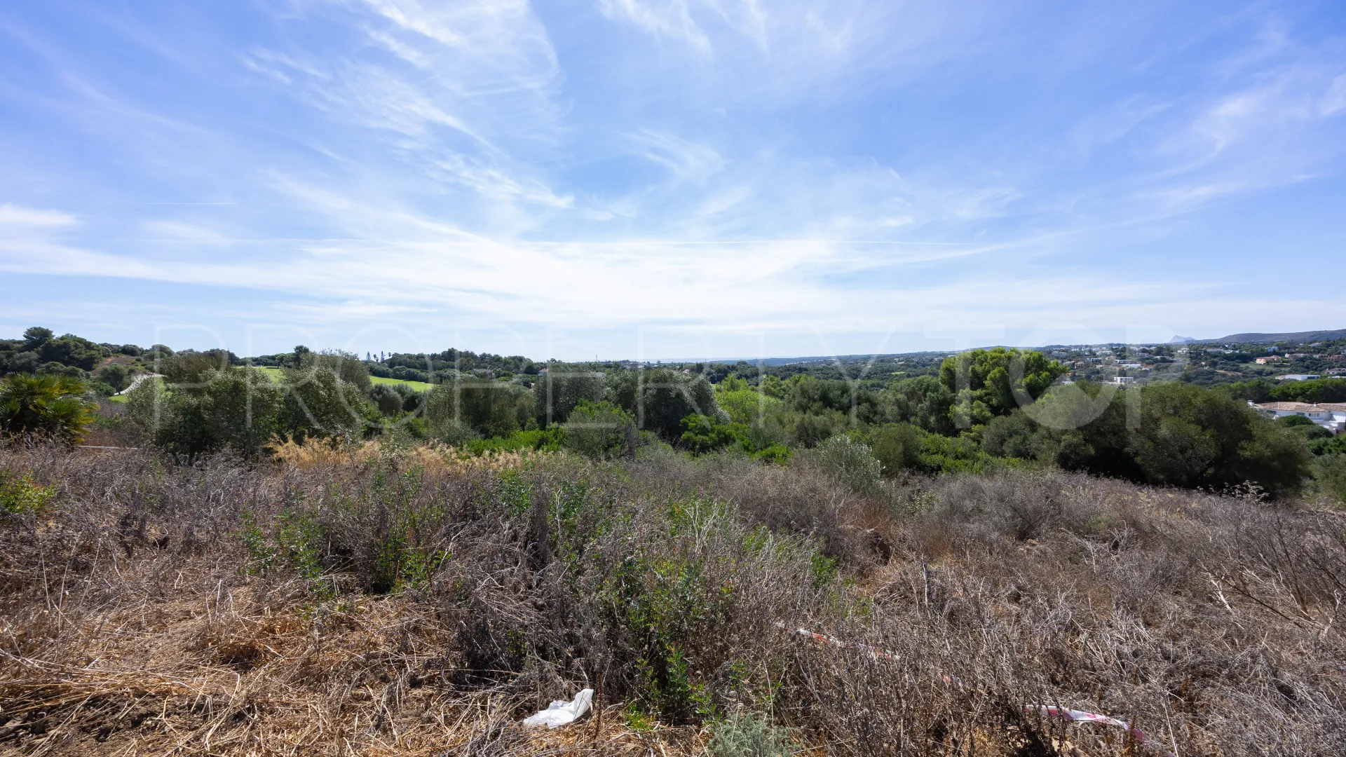 Zona L, parcela a la venta