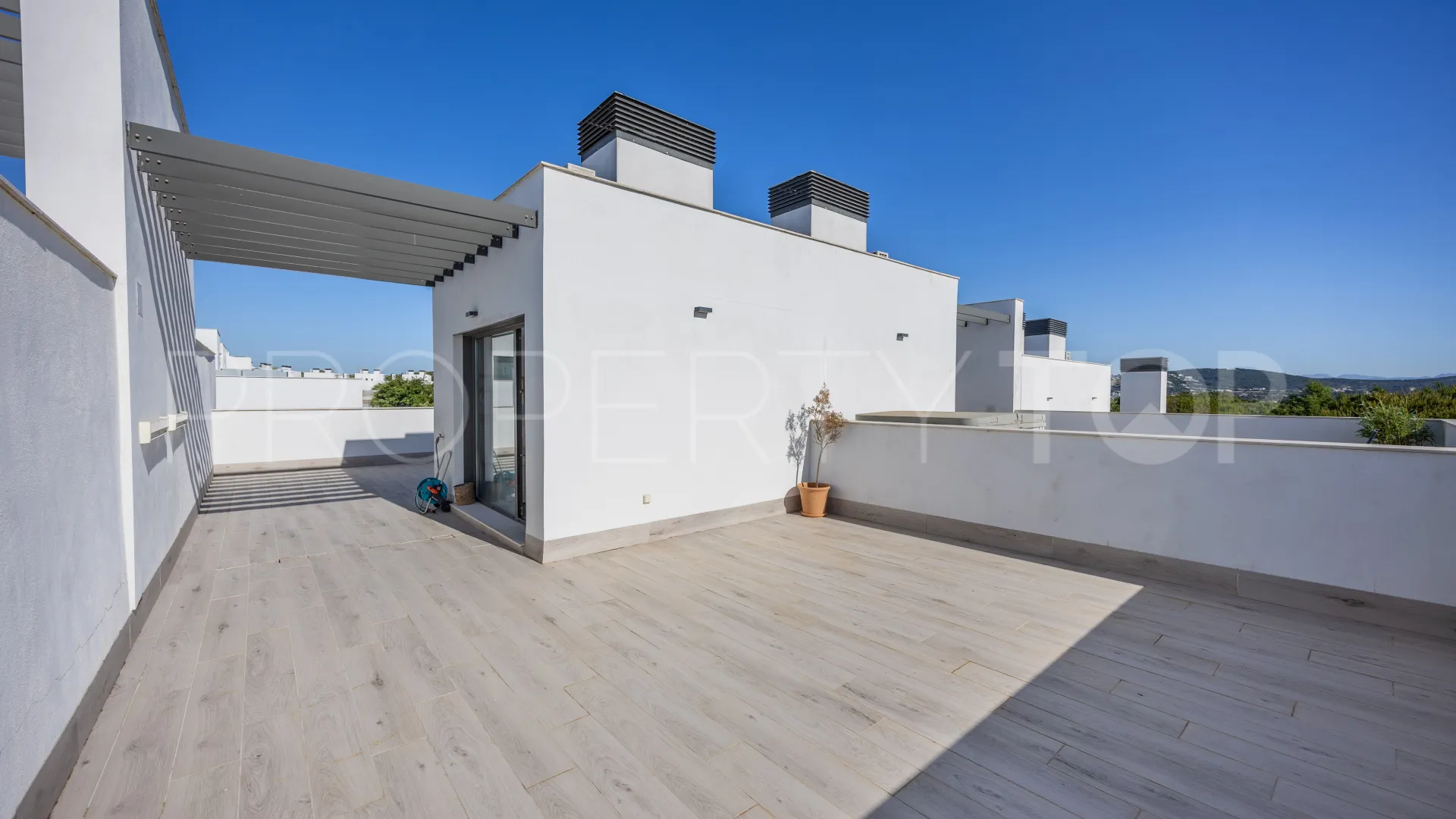 3 bedrooms town house in San Roque Club for sale