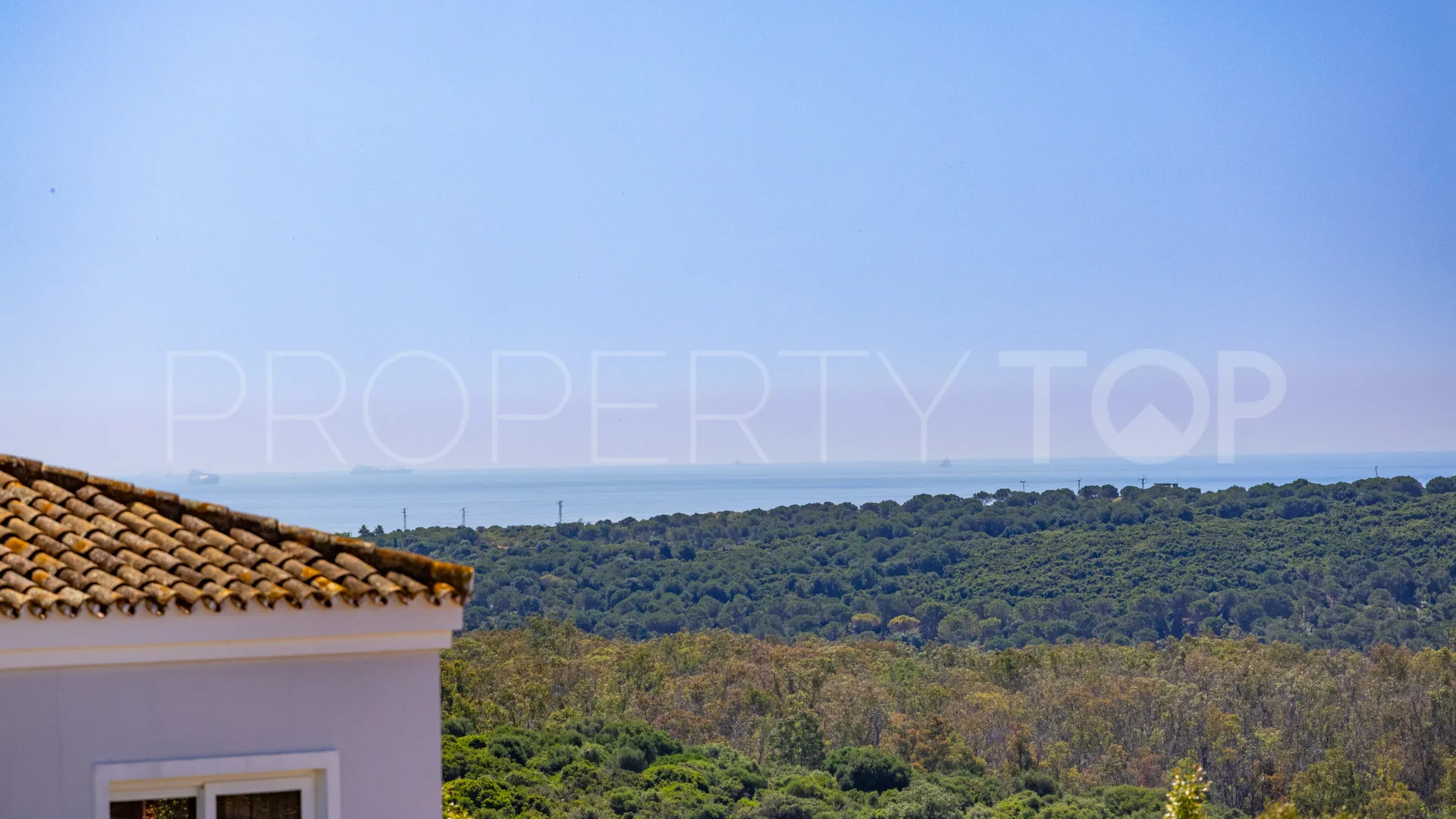 3 bedrooms town house in San Roque Club for sale
