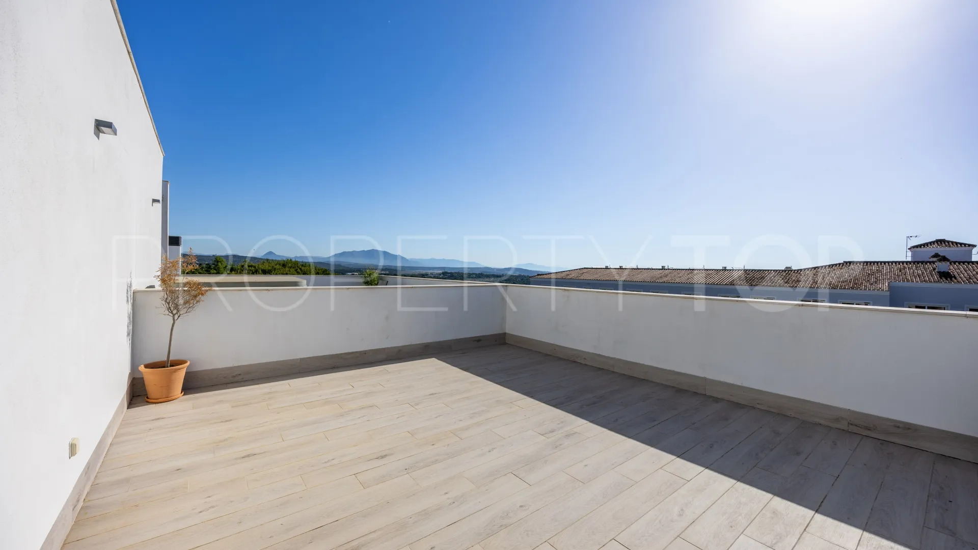 3 bedrooms town house in San Roque Club for sale
