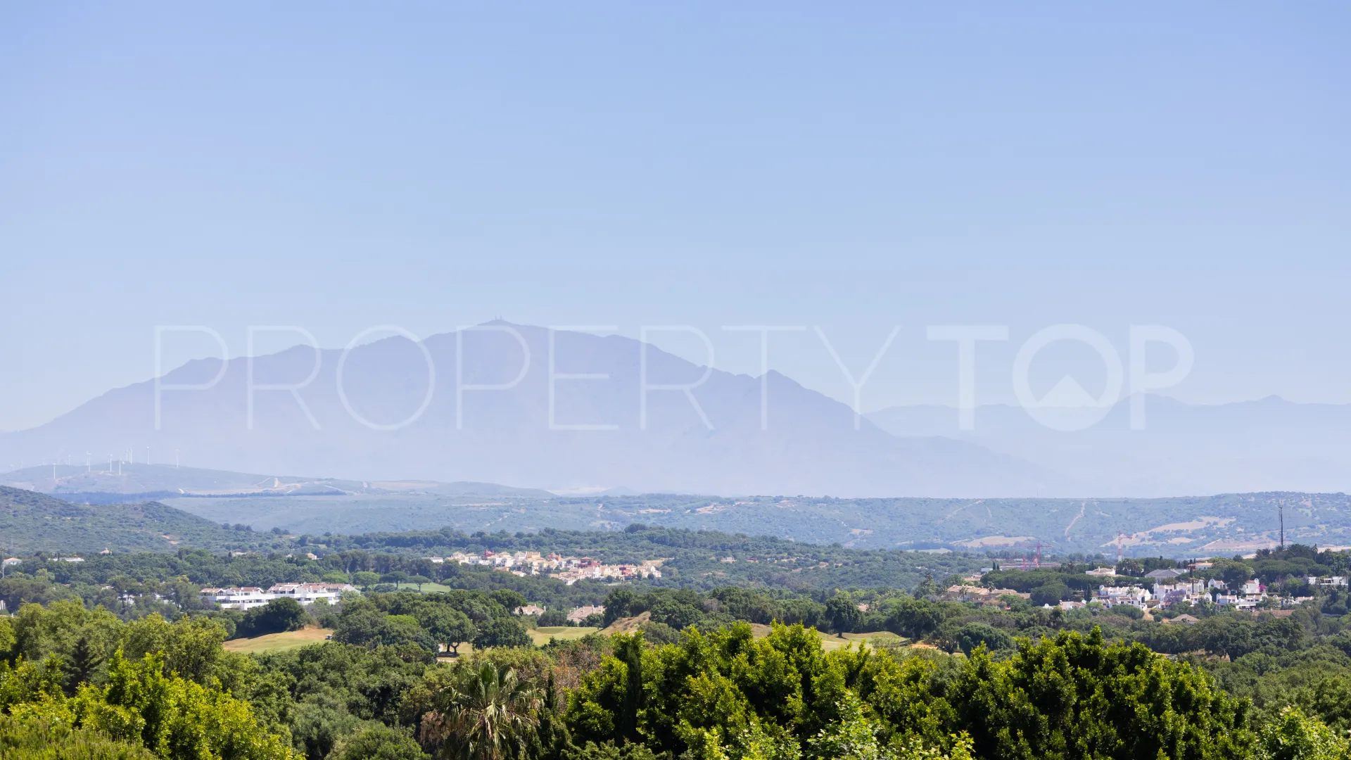 3 bedrooms town house in San Roque Club for sale