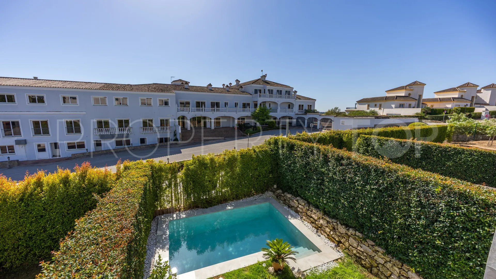 3 bedrooms town house in San Roque Club for sale