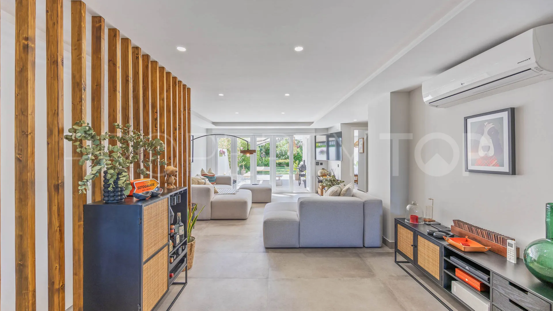 Apartamento planta baja en venta con 2 dormitorios en Jardines de Sotogrande