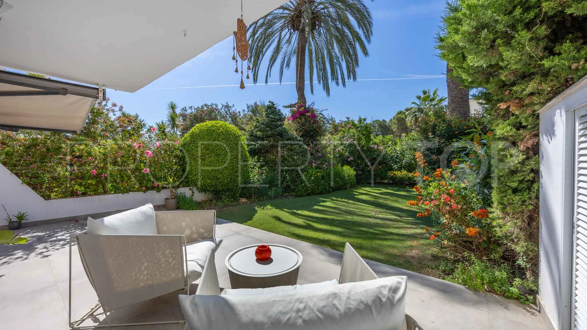 Apartamento planta baja en venta con 2 dormitorios en Jardines de Sotogrande