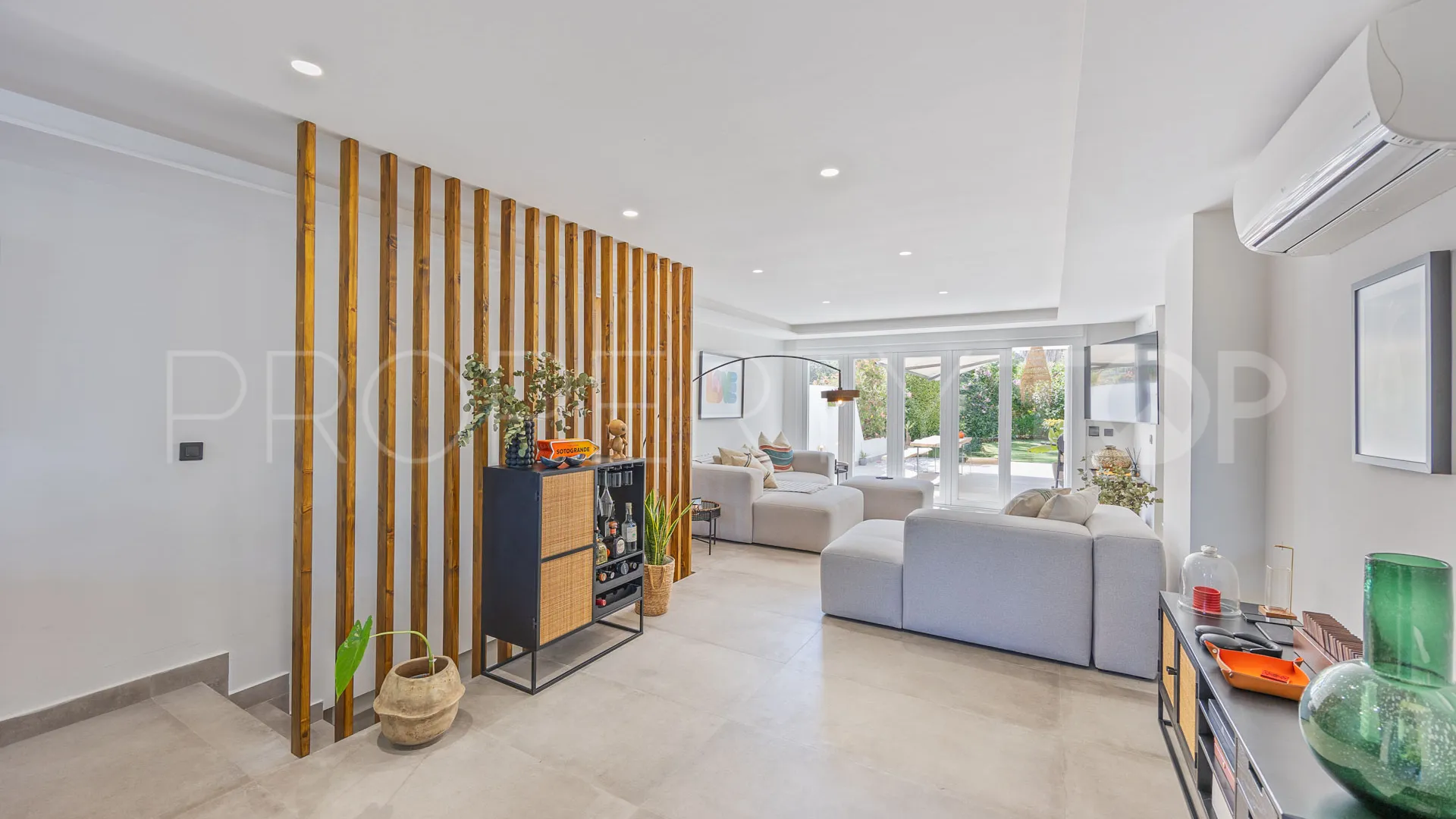 Apartamento planta baja en venta con 2 dormitorios en Jardines de Sotogrande