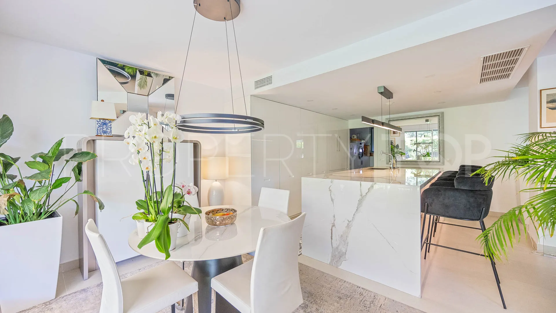 3 bedrooms Senda Chica ground floor apartment for sale