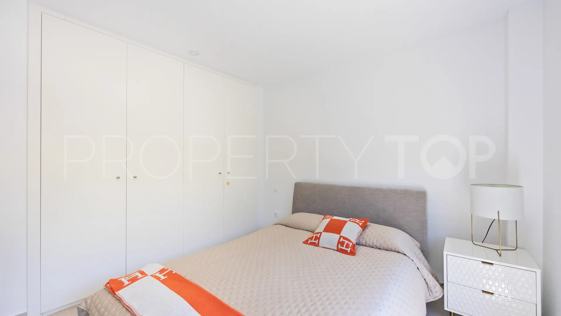 3 bedrooms Senda Chica ground floor apartment for sale