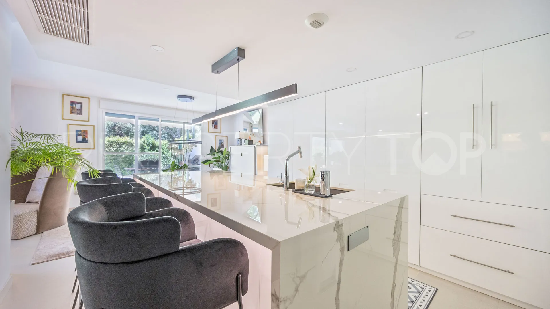 3 bedrooms Senda Chica ground floor apartment for sale