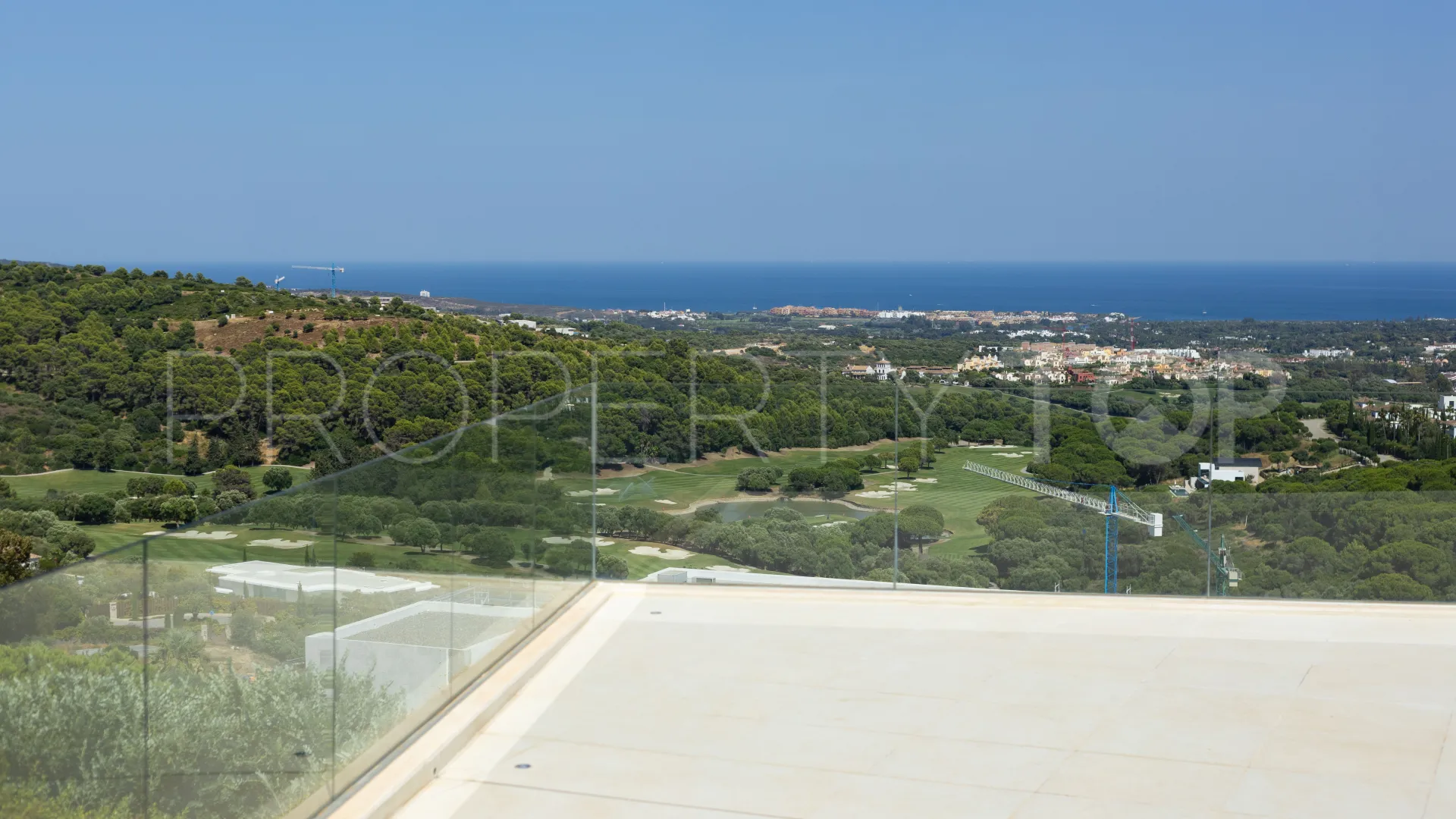For sale Zona M villa with 5 bedrooms