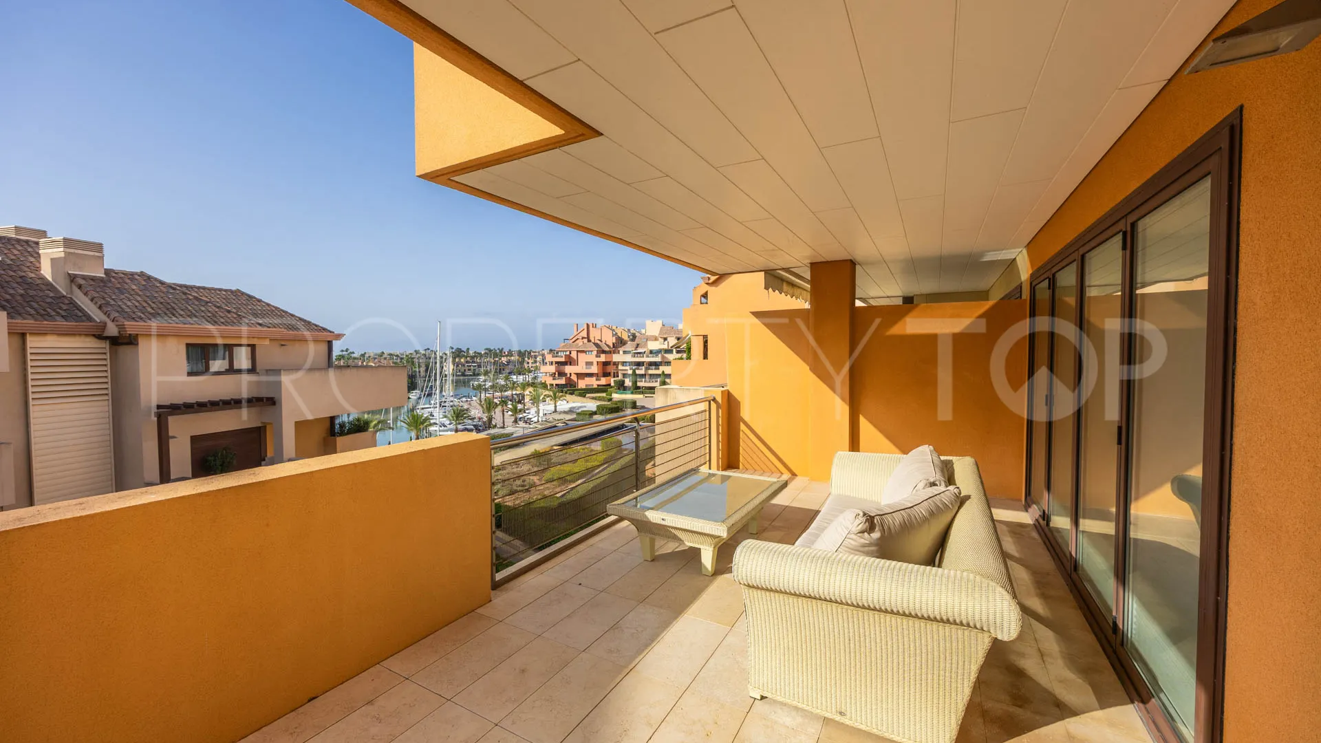 Apartamento de 3 dormitorios en venta en Ribera del Marlin