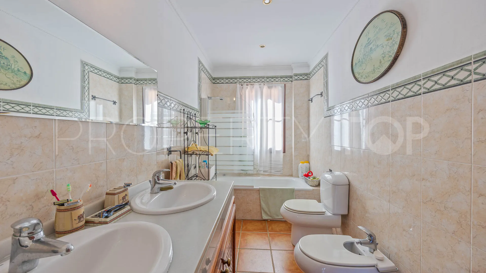 3 bedrooms Alcaidesa Costa town house for sale