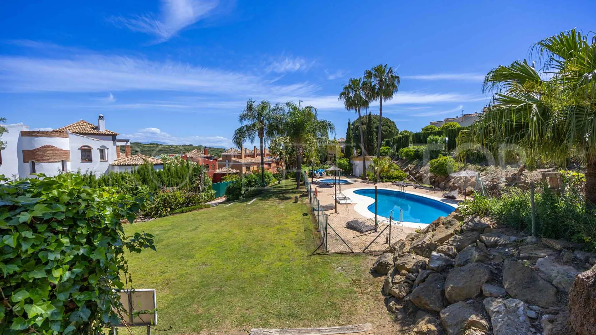 3 bedrooms Alcaidesa Costa town house for sale