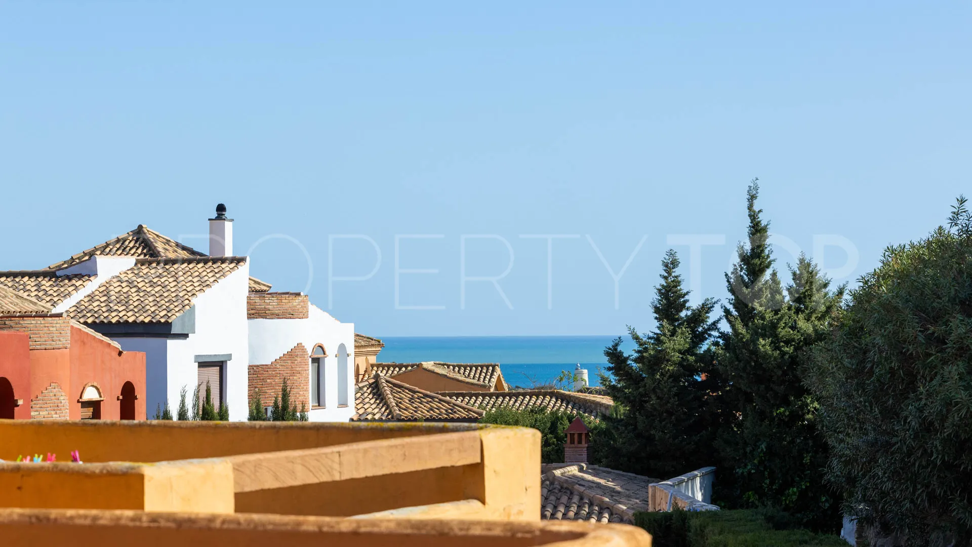 3 bedrooms Alcaidesa Costa town house for sale