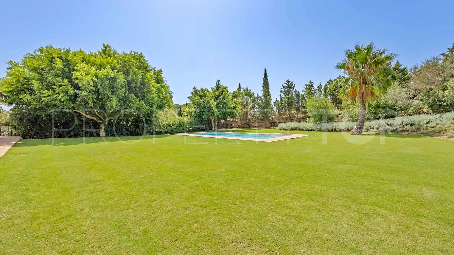 Villa with 5 bedrooms for sale in Zona L