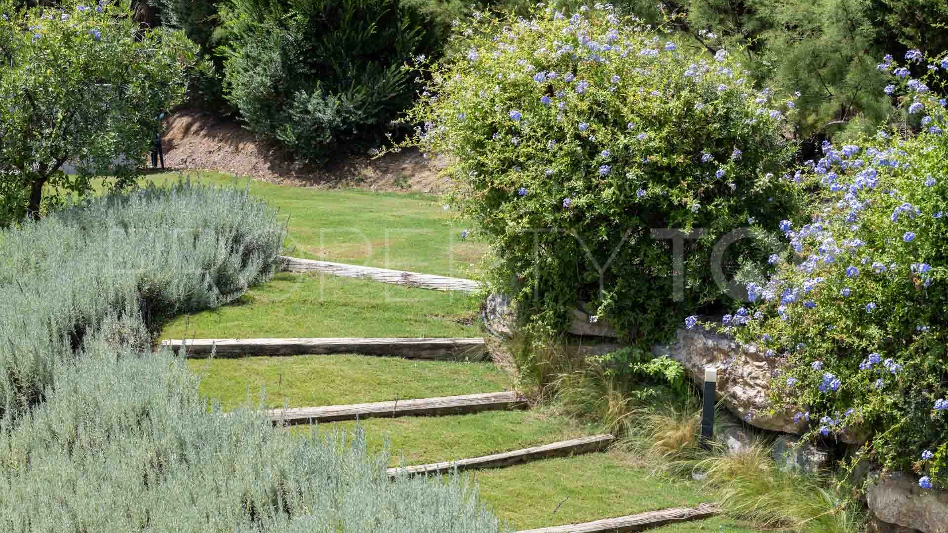 Villa with 5 bedrooms for sale in Zona L