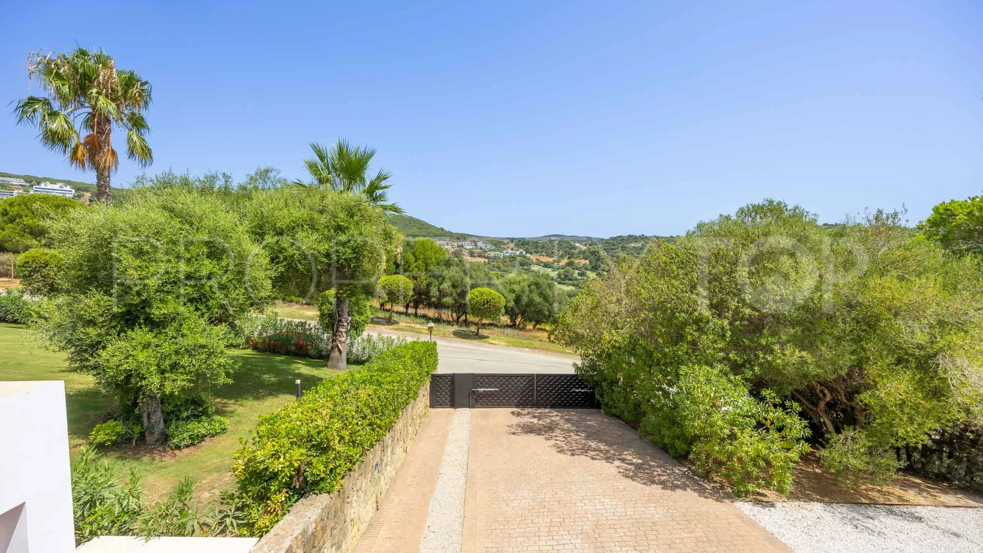 Villa with 5 bedrooms for sale in Zona L