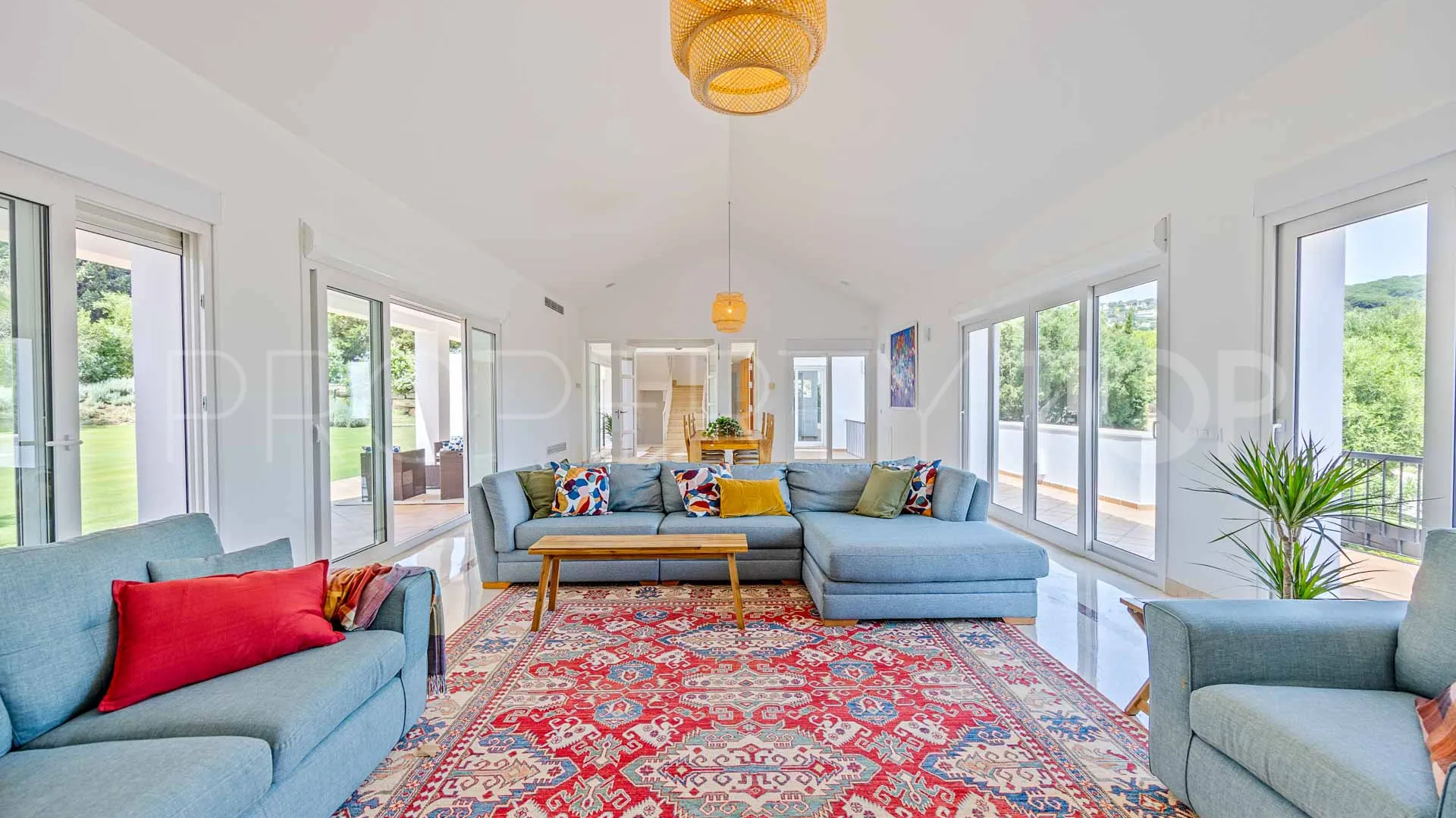 Villa with 5 bedrooms for sale in Zona L