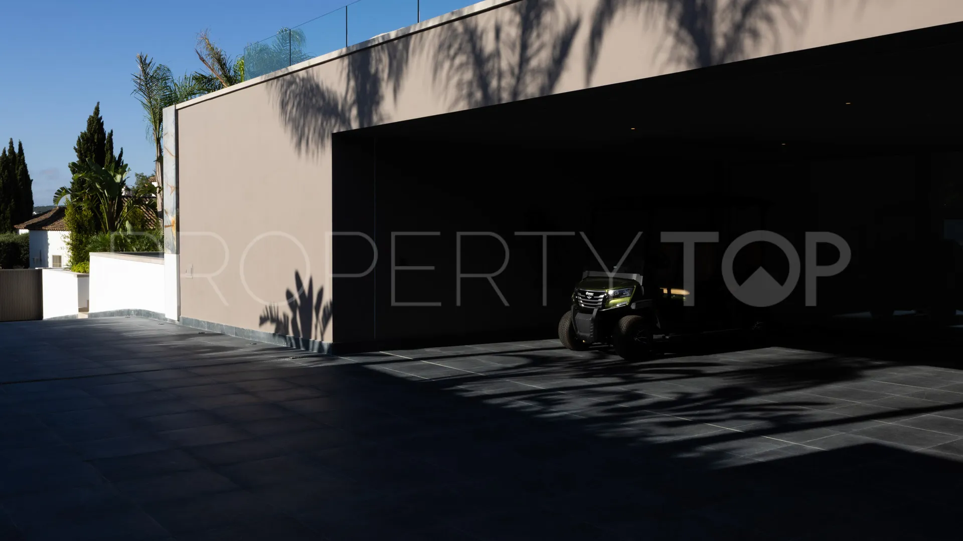 Zona L villa for sale