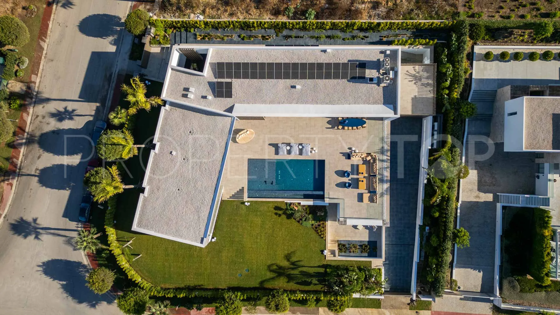 Zona L villa for sale