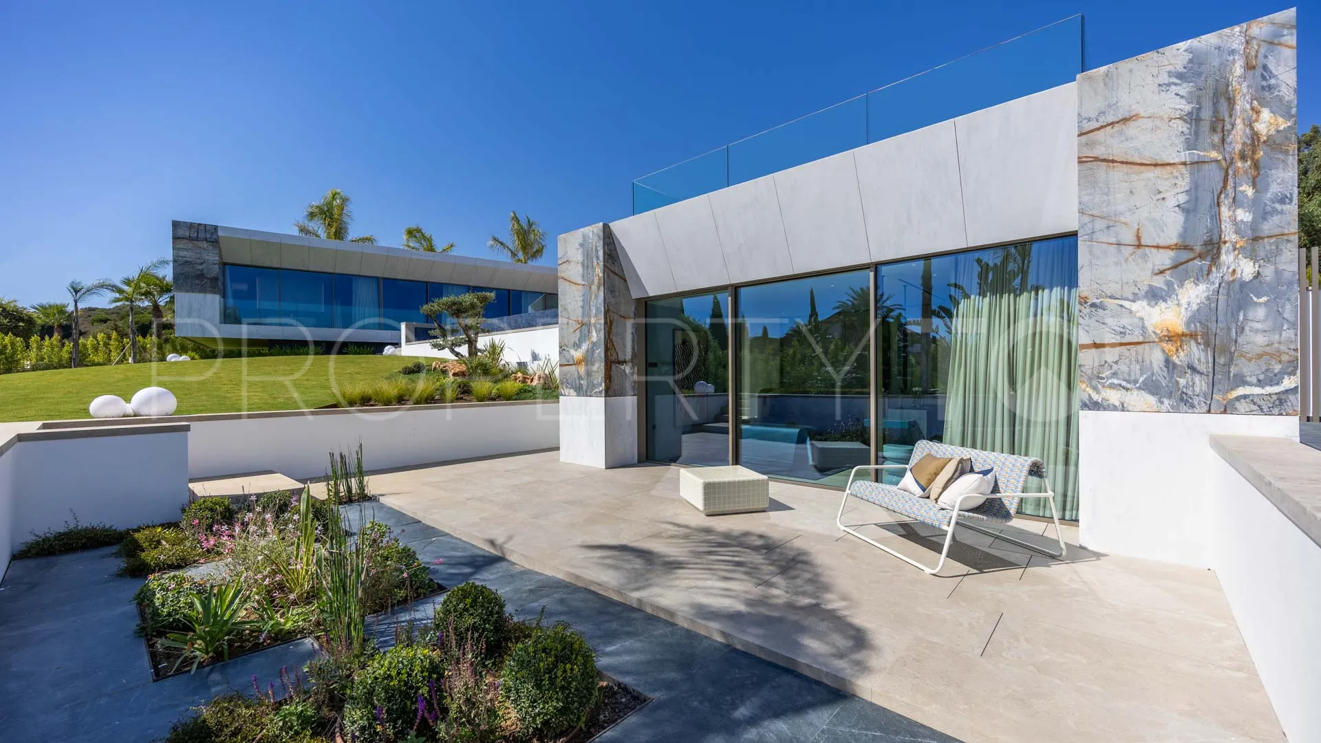 Zona L villa for sale