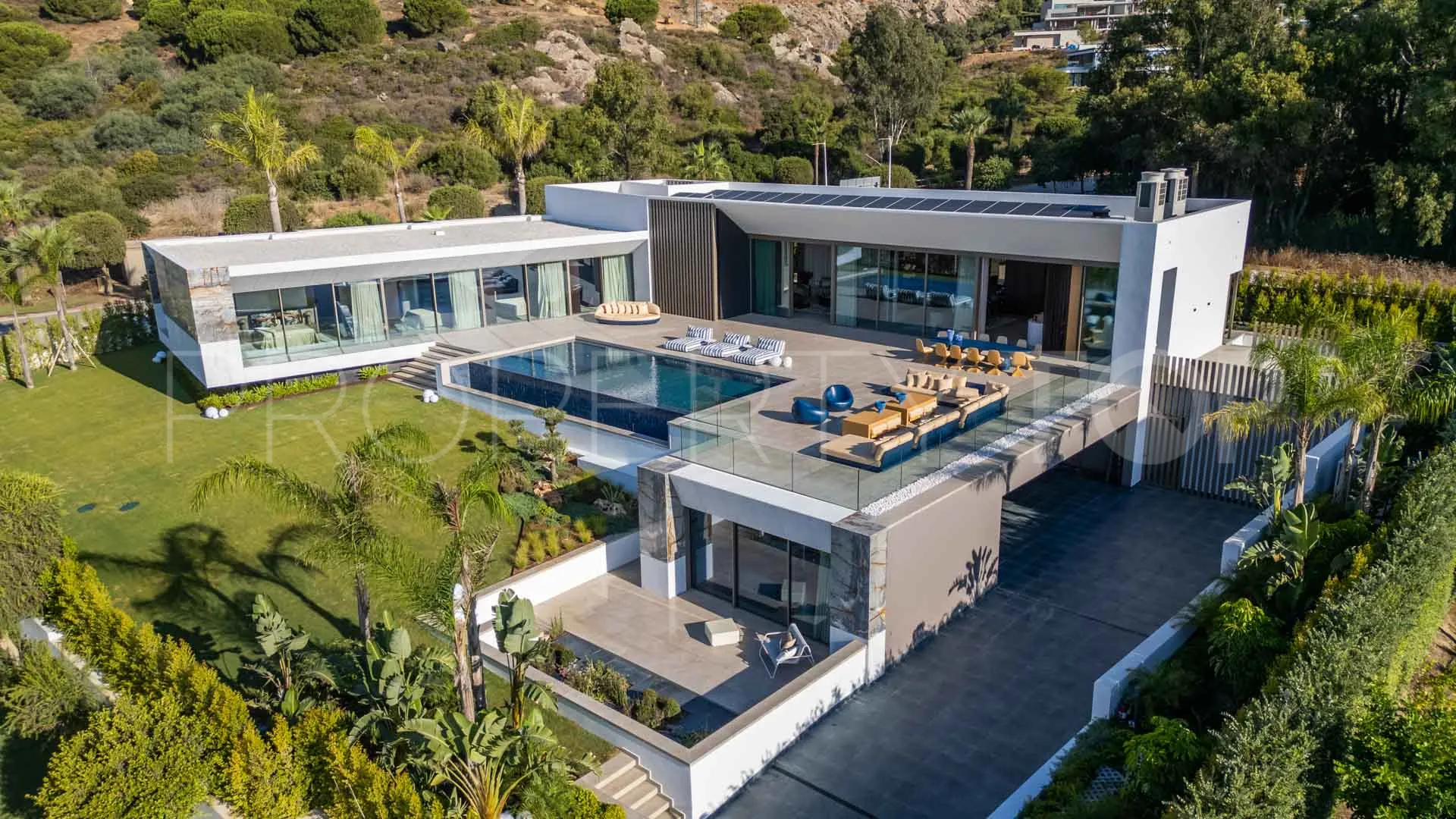 Zona L villa for sale