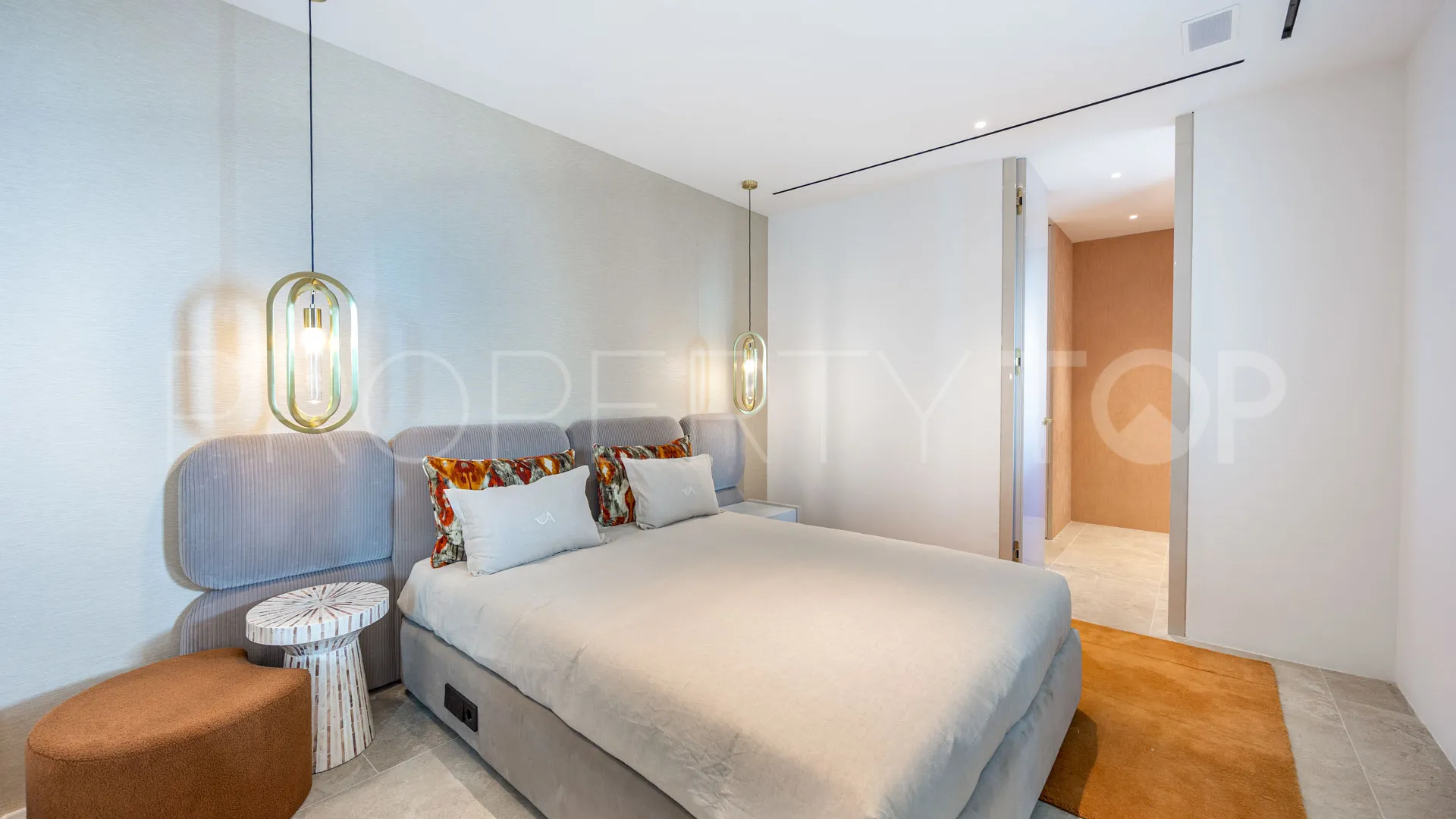 Zona L villa for sale