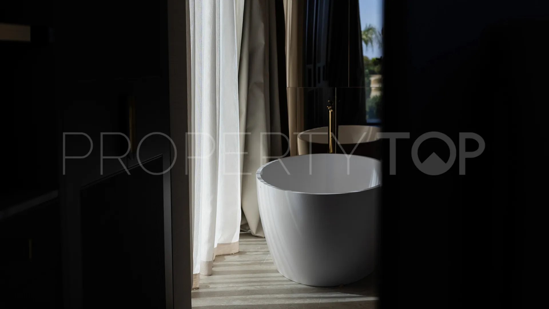 Zona L villa for sale