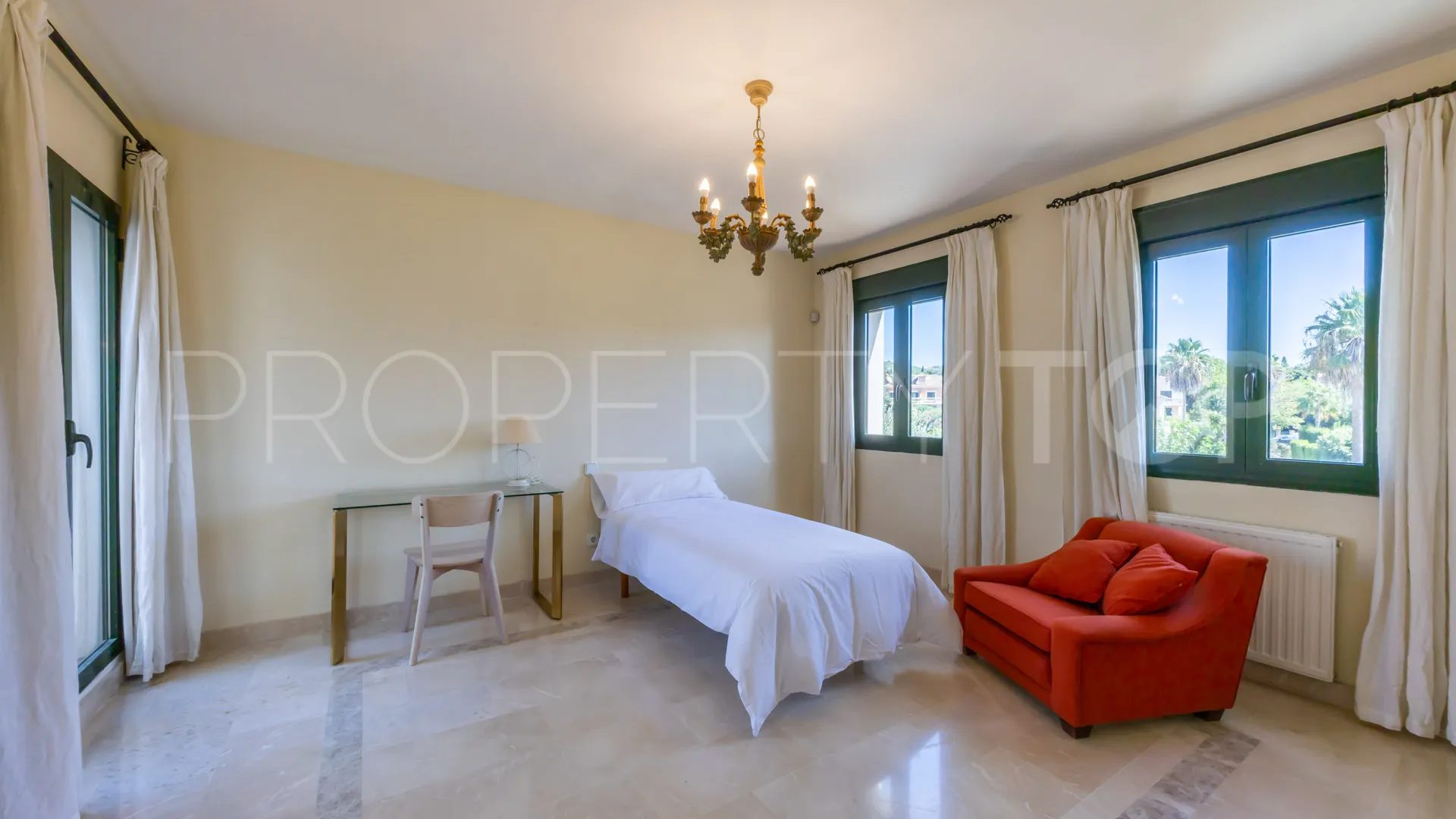 Pareado en venta en Sotogolf de 5 dormitorios