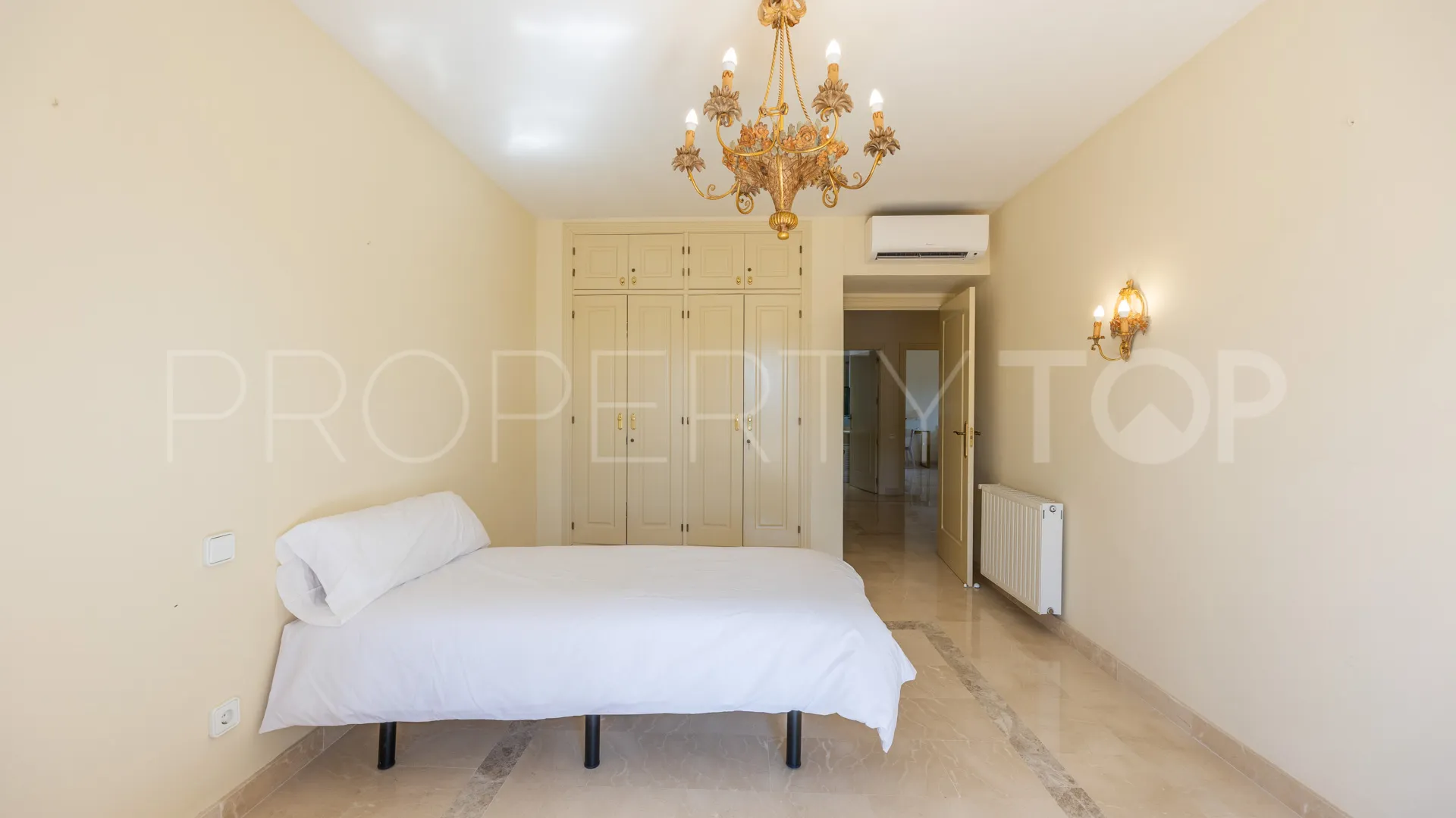 Pareado en venta en Sotogolf de 5 dormitorios