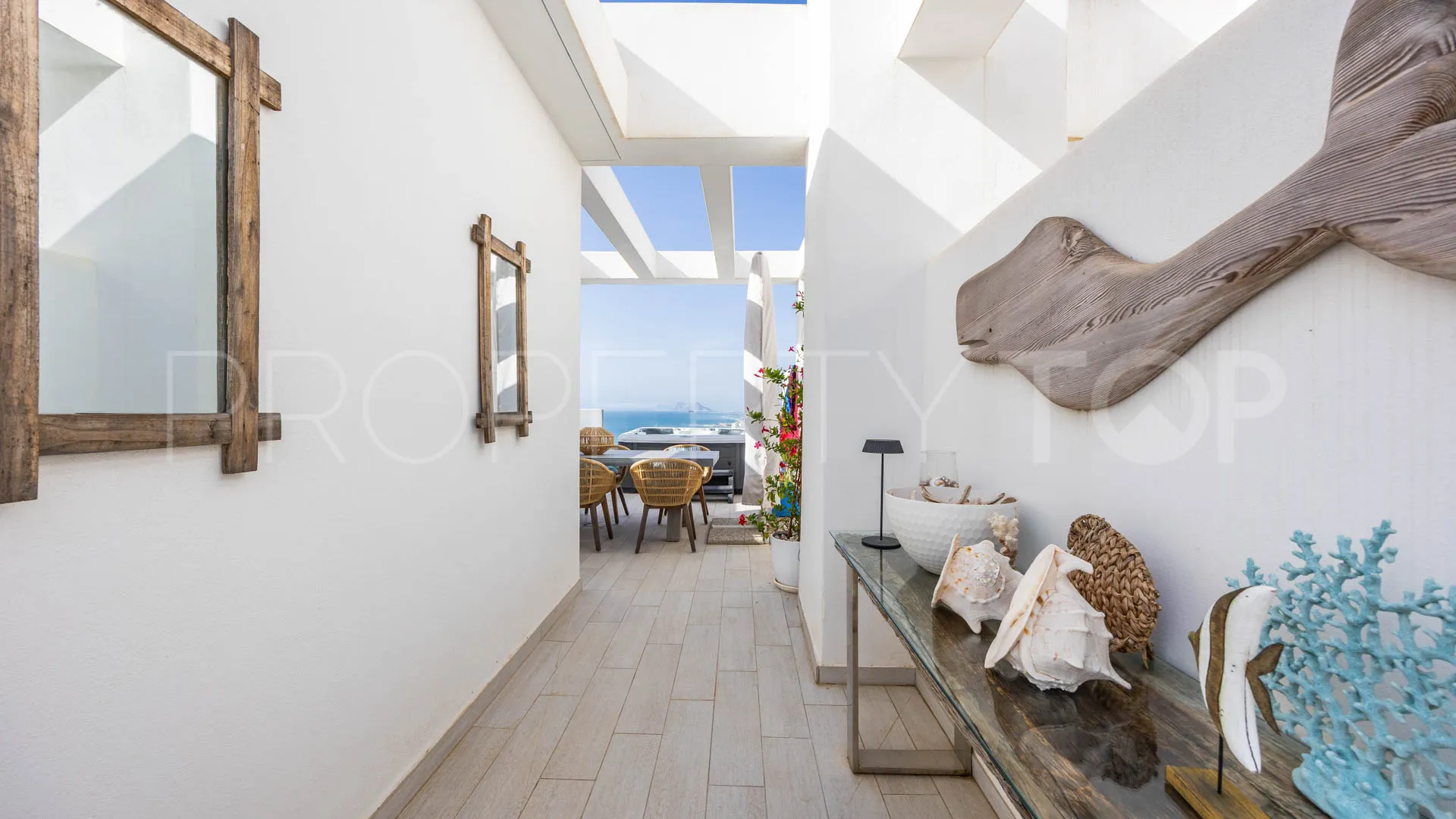 For sale 3 bedrooms town house in Bahia de las Rocas