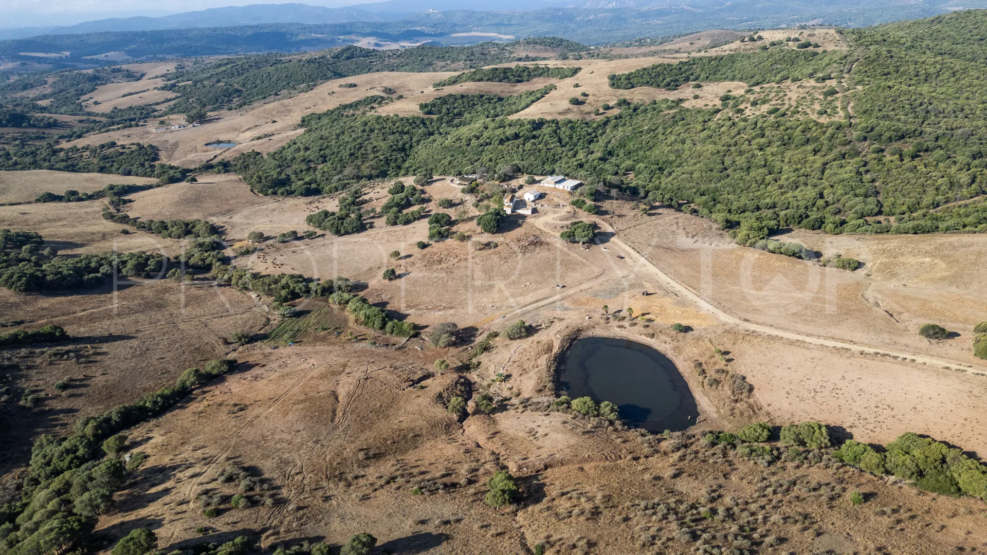 San Martin del Tesorillo, finca a la venta de 4 dormitorios