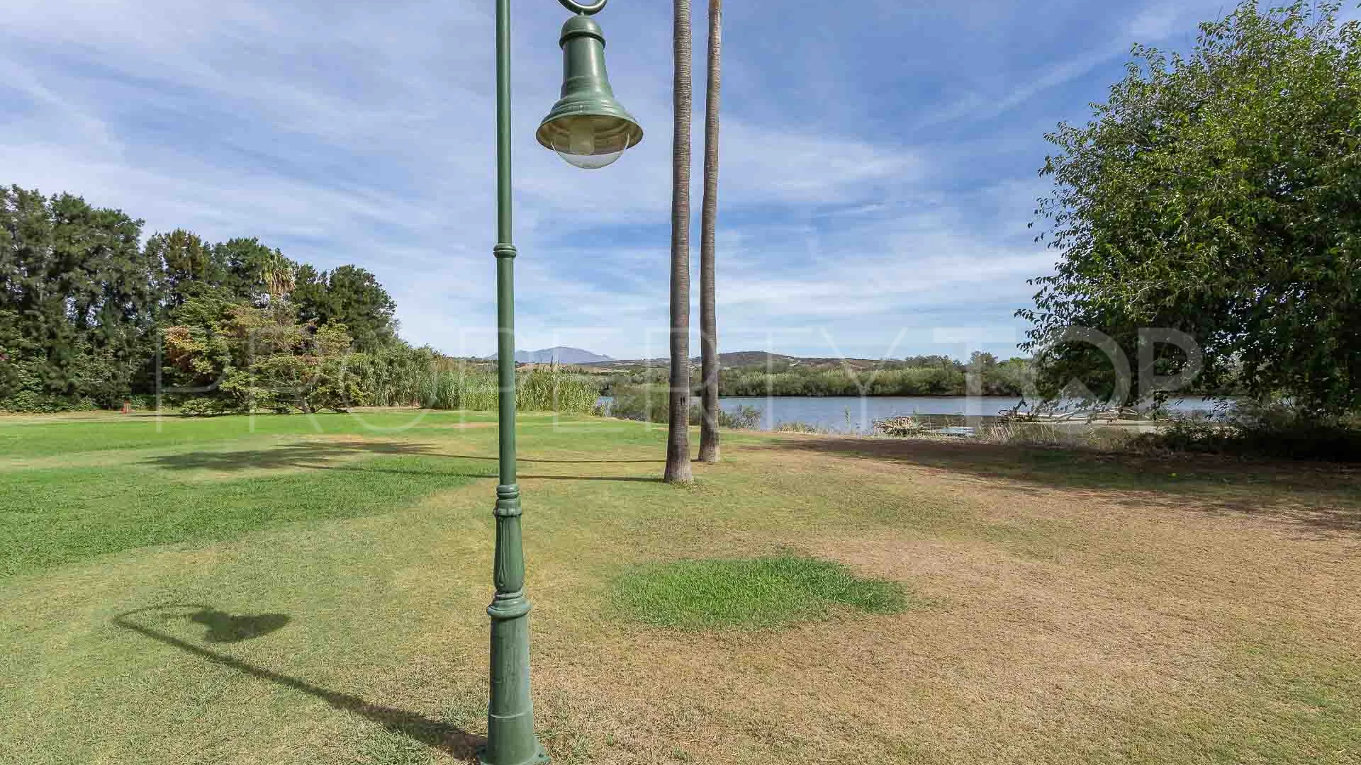 Se vende apartamento de 3 dormitorios en El Polo de Sotogrande