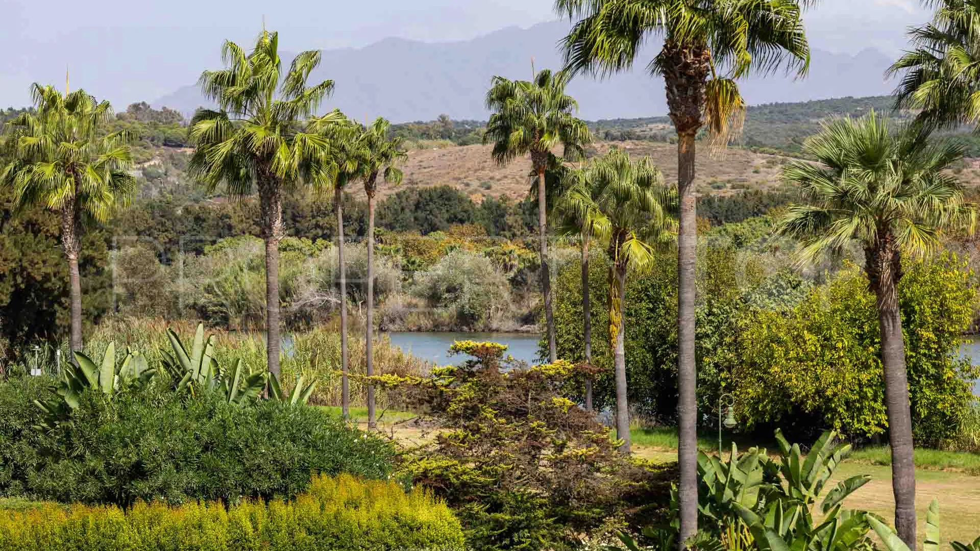 Se vende apartamento de 3 dormitorios en El Polo de Sotogrande