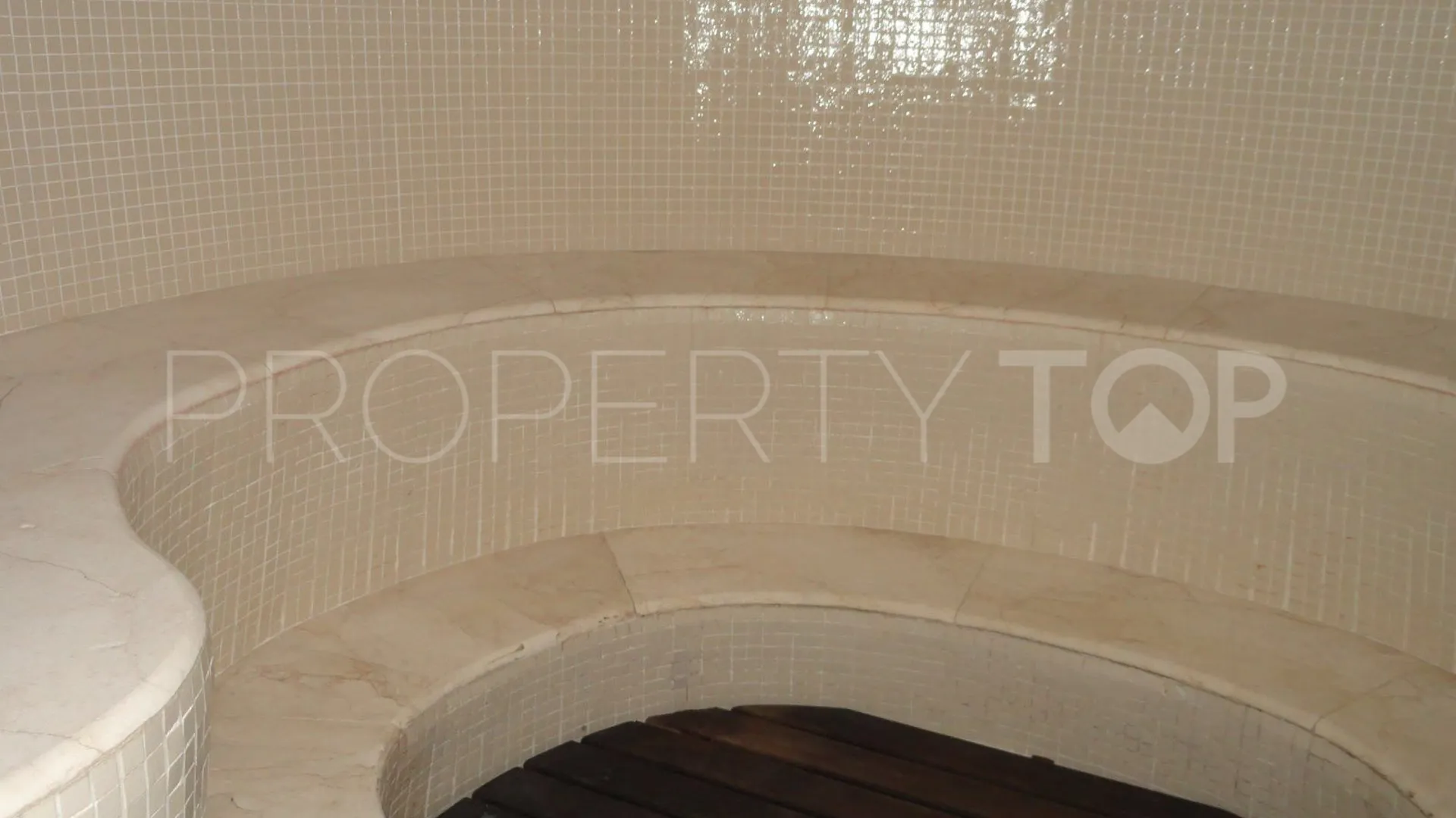 Se vende apartamento de 3 dormitorios en El Polo de Sotogrande