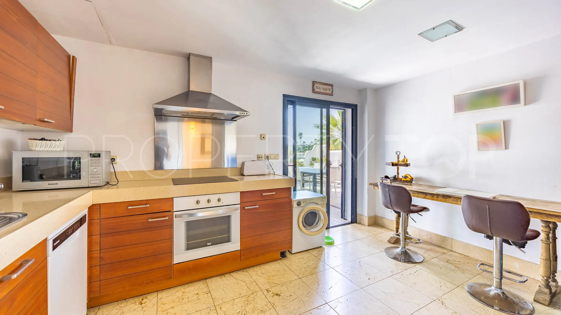 Se vende apartamento de 3 dormitorios en El Polo de Sotogrande