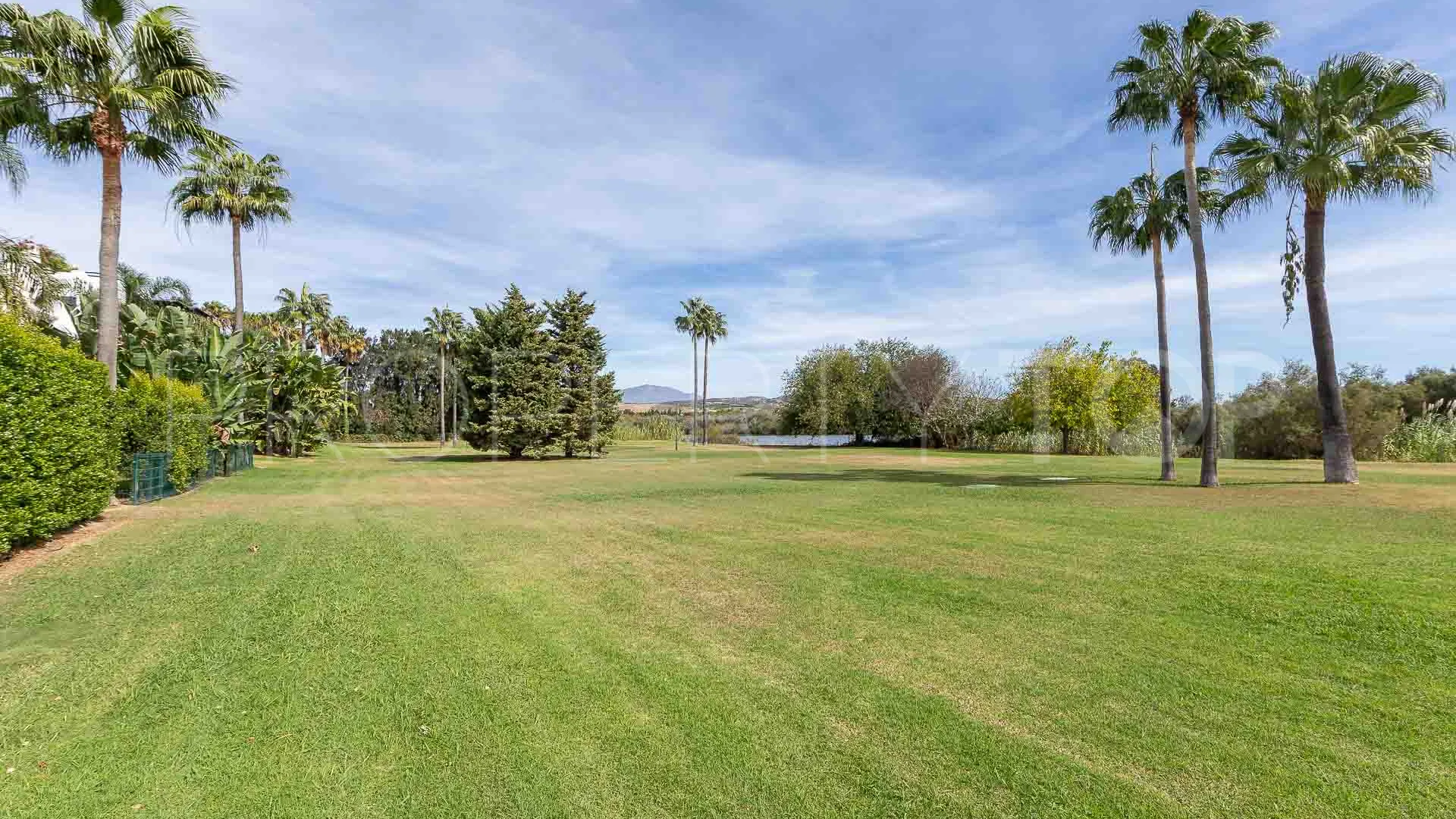 Se vende apartamento de 3 dormitorios en El Polo de Sotogrande
