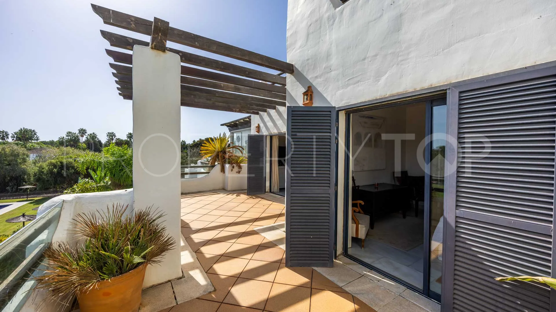 Se vende apartamento de 3 dormitorios en El Polo de Sotogrande
