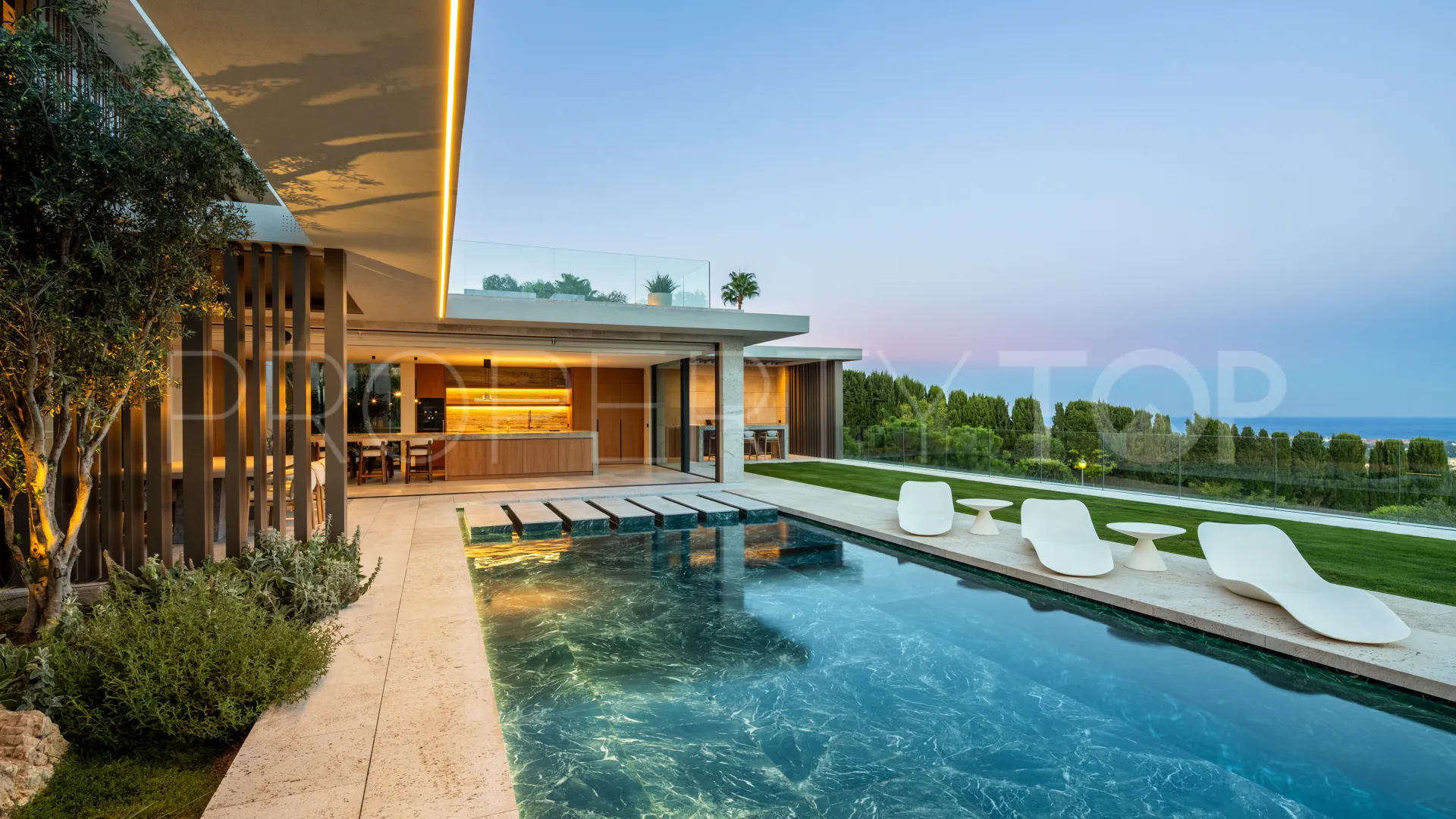 For sale villa in Zona M