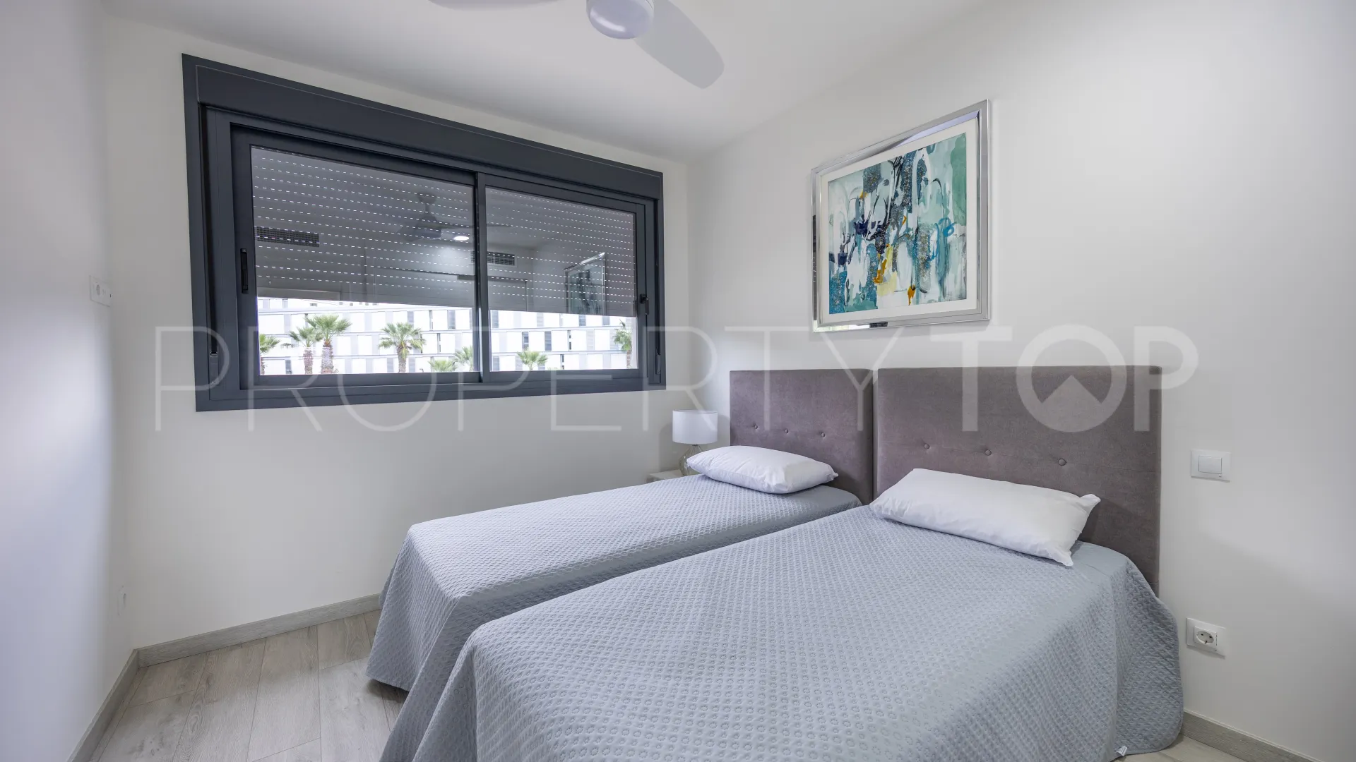 Se vende adosado en Bahia de las Rocas