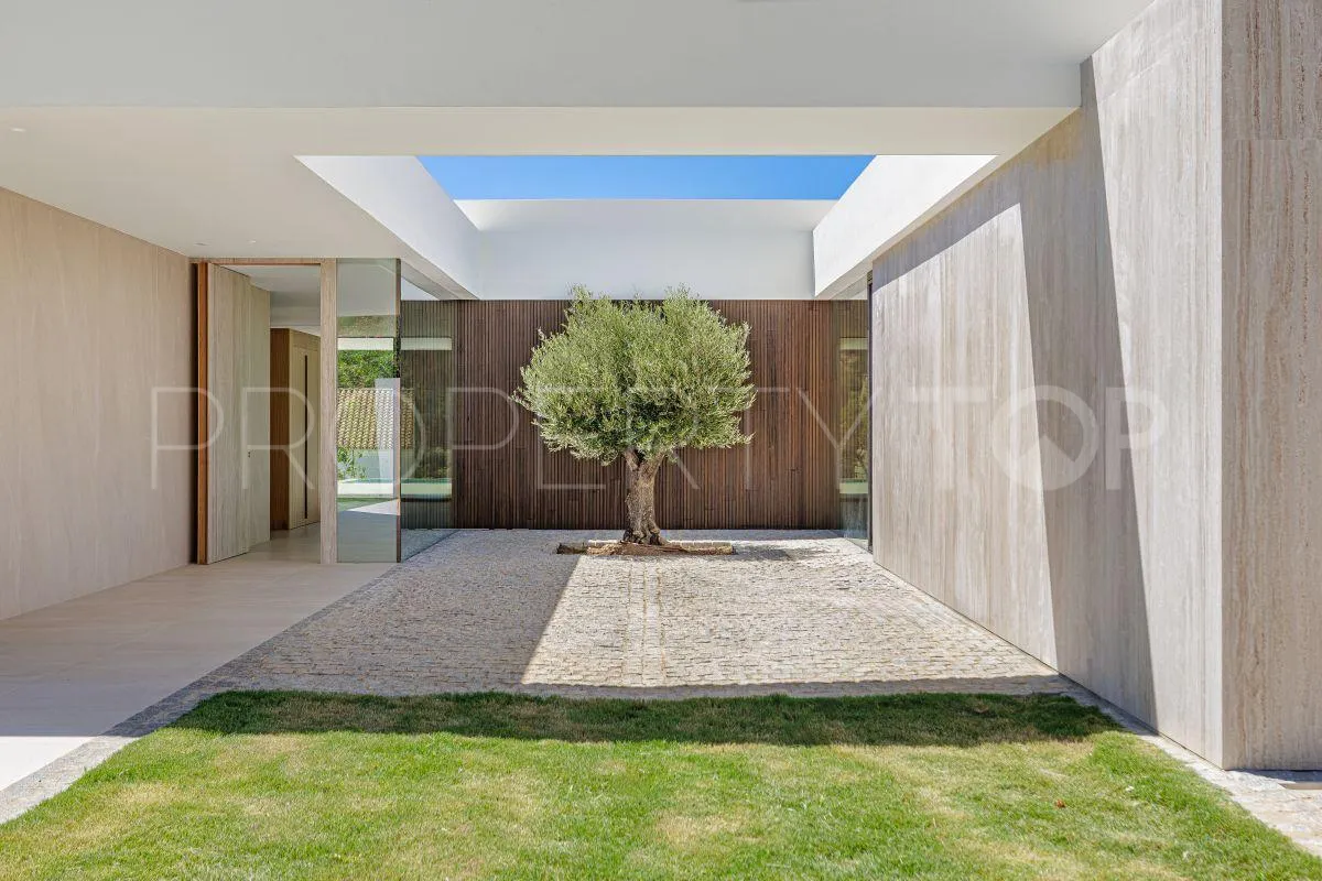 Villa en venta en Zona F